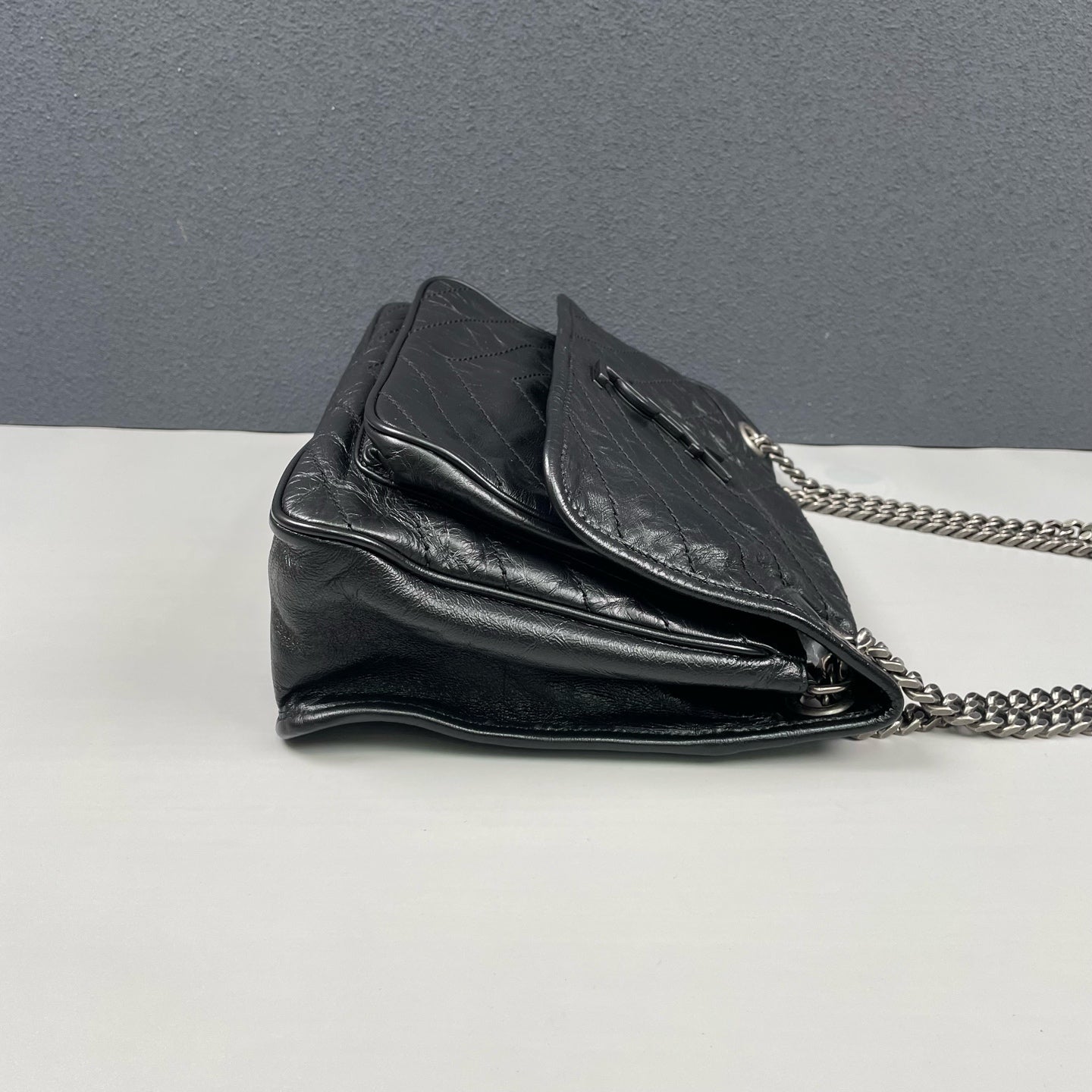 Saint Laurent - Niki Medium Chain Bag - Leather - Black - (Medium)