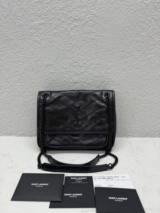Saint Laurent - Niki Small - Crinkled vintage leather - Black - (Small)
