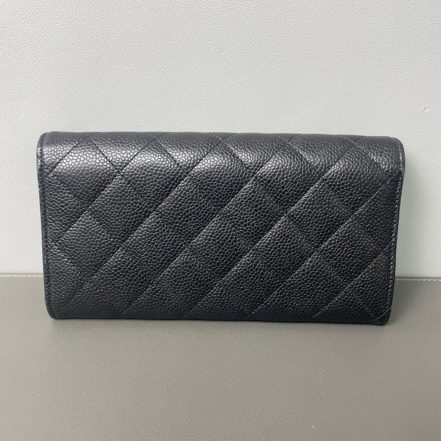 Chanel - Classic Flap Wallet - Grained calfskin leather - Black - (medium)
