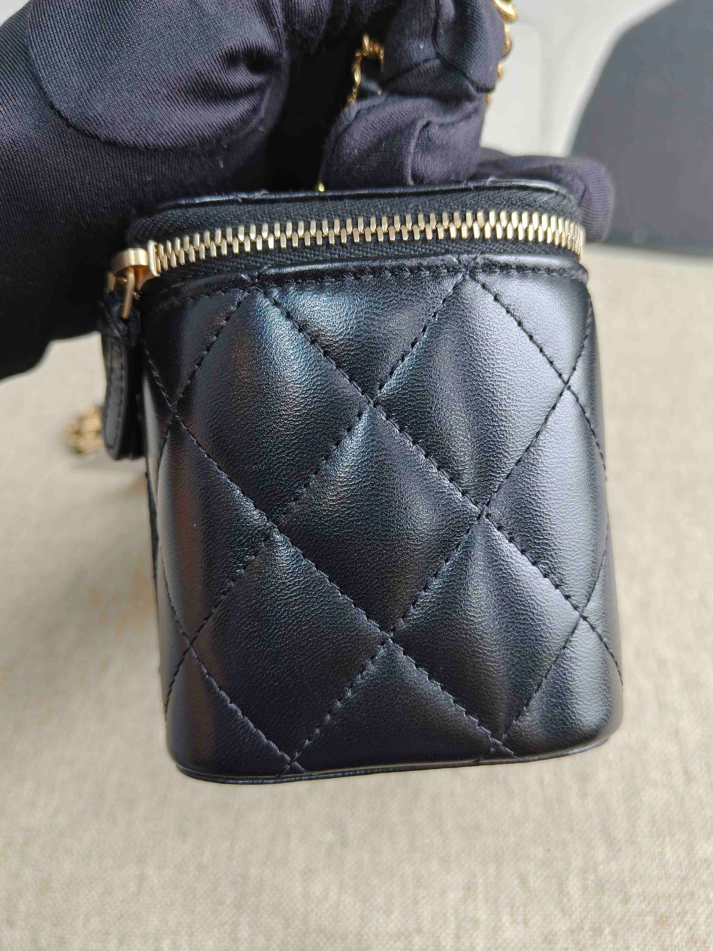Chanel - Clutch With Chain - Lambskin leather - Black - (mini)