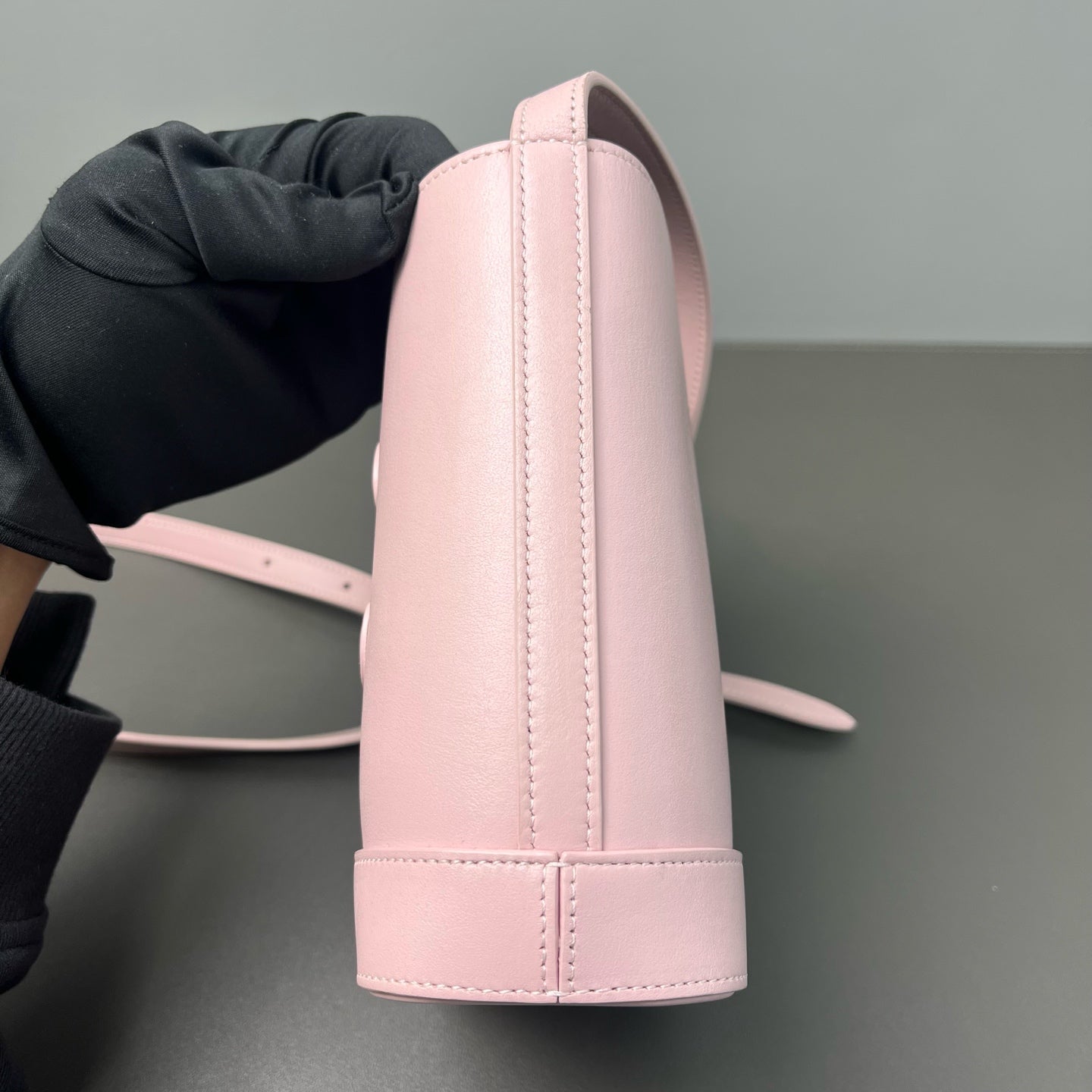Celine - Triomphe Mini Bucket Bag - Calfskin leather - Pink - (mini)