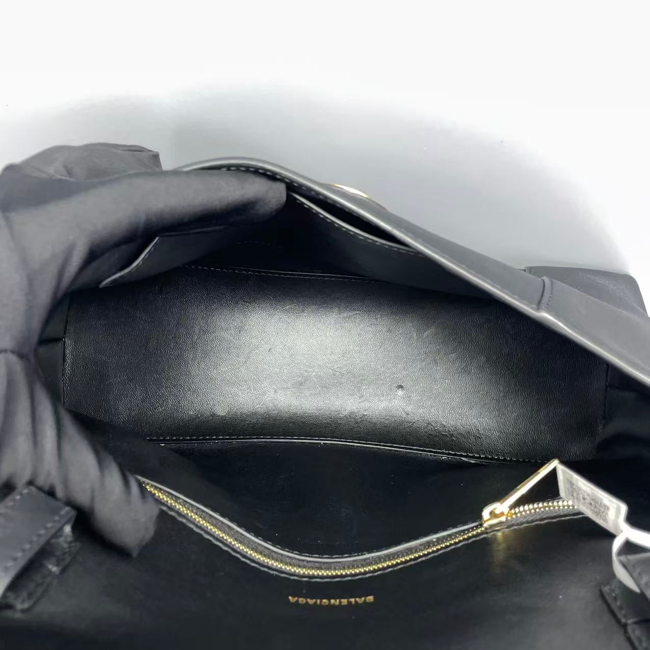 Balenciaga - Crush Shoulder Bag - Leather - Black - (small)
