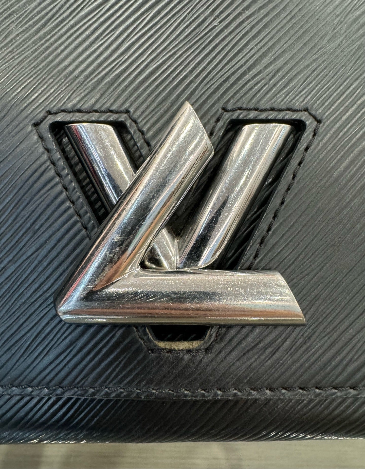 Louis Vuitton - Twist Small - Epi leather - Black - (small)