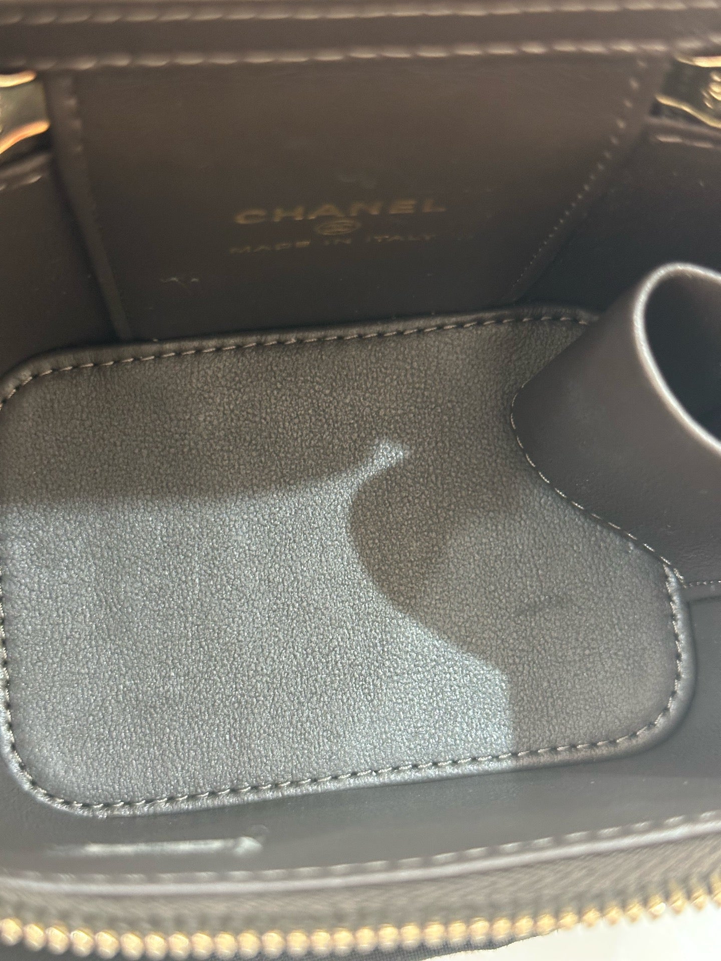Chanel - 23A Handle Mini Vanity Case - Grained Calfskin Leather - Deep Chocolate Brown - (Mini)