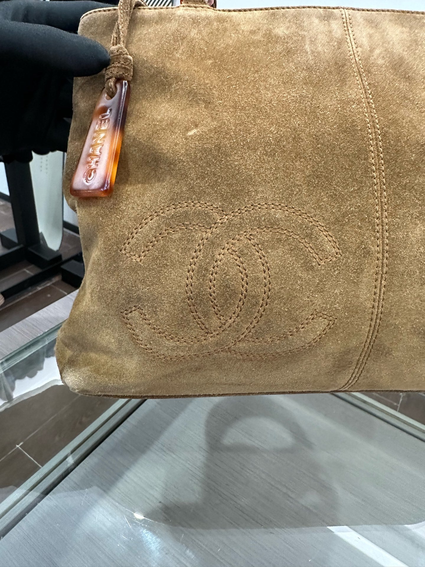 Chanel - Suede Tortoiseshell Chain Shoulder Bag - Suede - Brown - (medium)