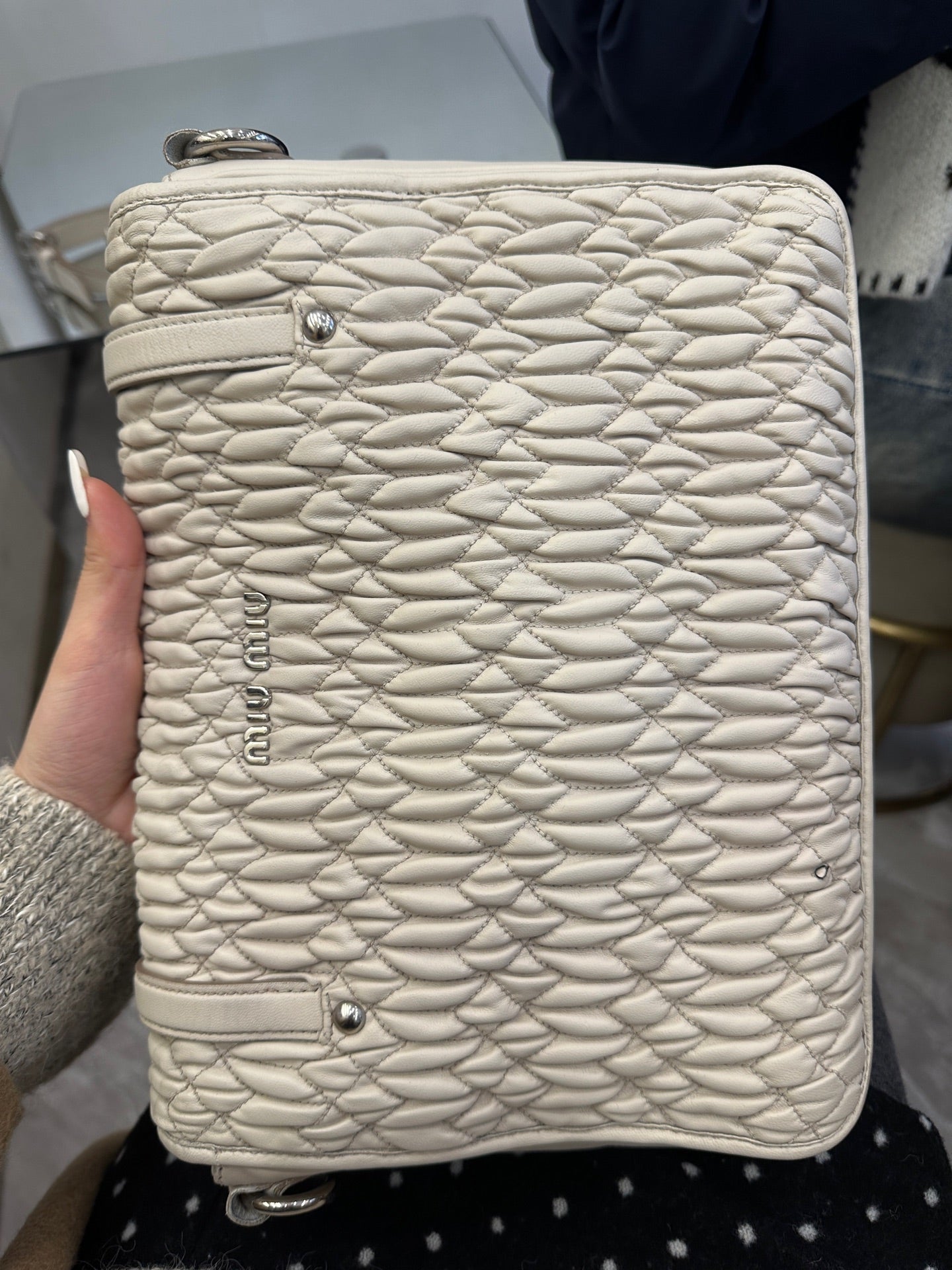 Miu Miu - Matelassé Messenger Bag - Lambskin leather - Grey - (medium)