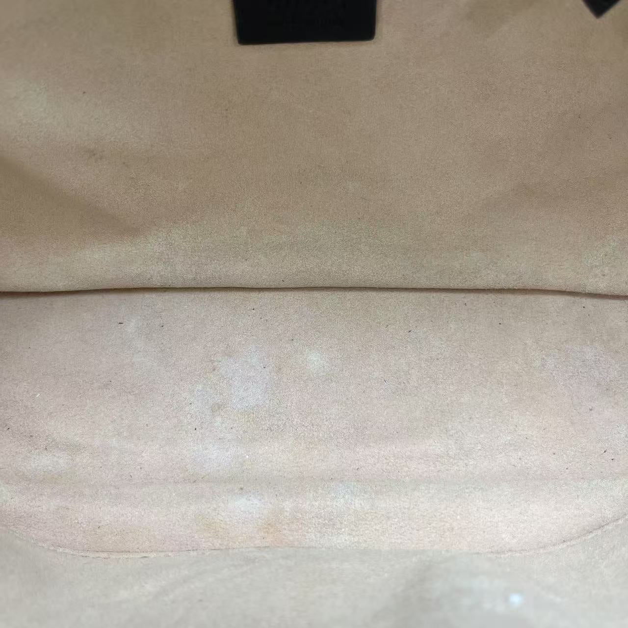Gucci - GG Marmont Matelassé Messenger Bag - Leather - Black - (medium)