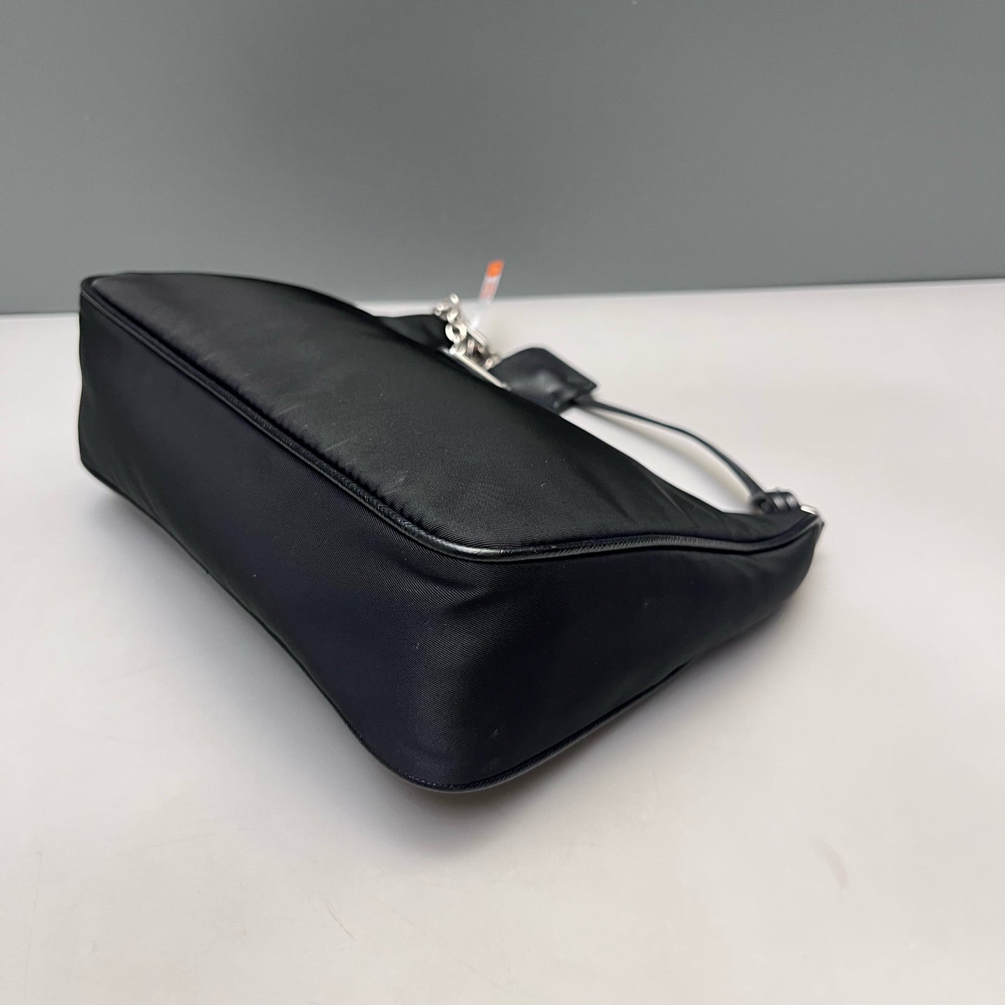 Prada - Re-Edition 2000 Hobo Bag - Recycled nylon (Re-Nylon) with Saffiano leather trim - Black with Silver-Tone Hardware - (mini)