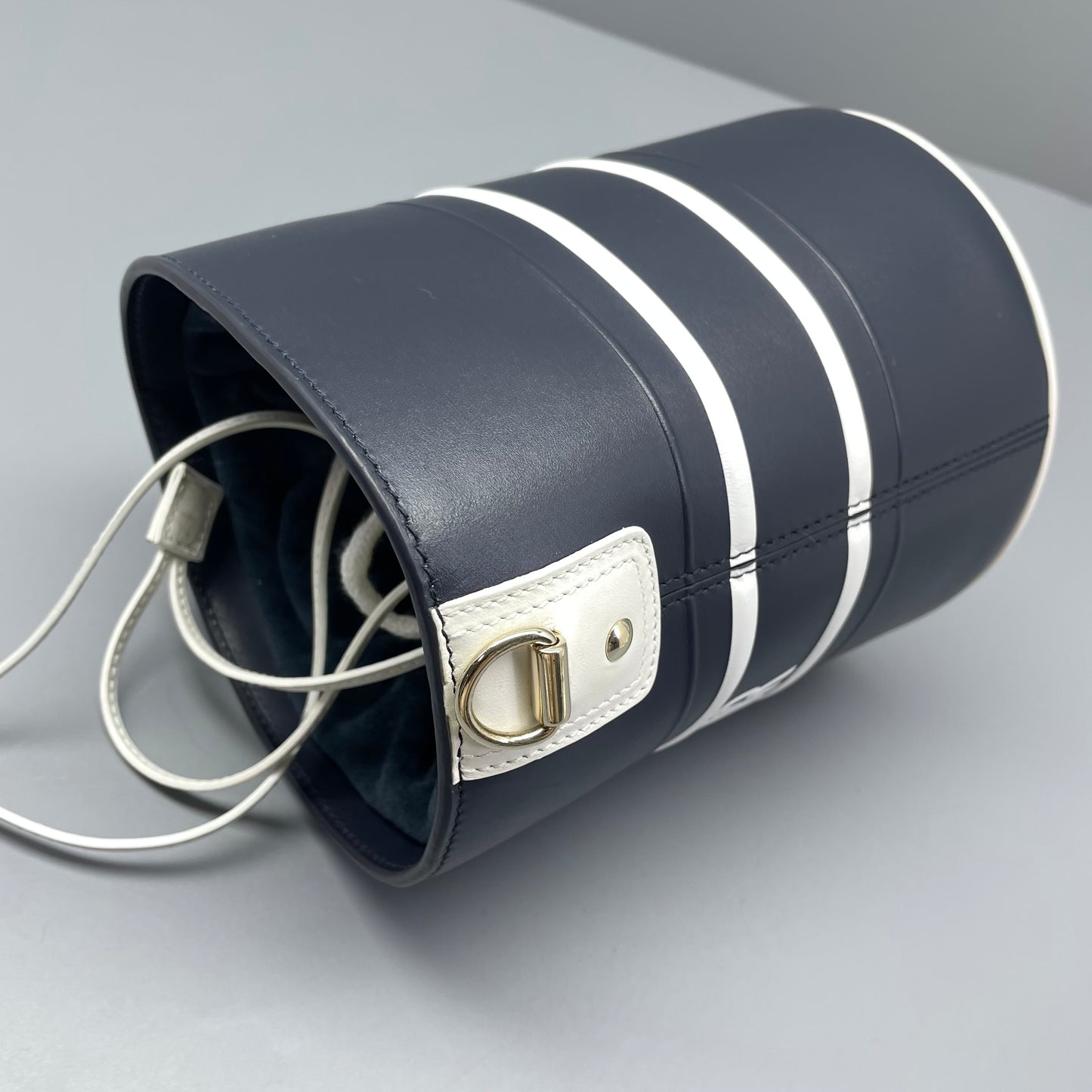 Dior - Vibe Small Bucket Bag - Leather - Blue - (small)