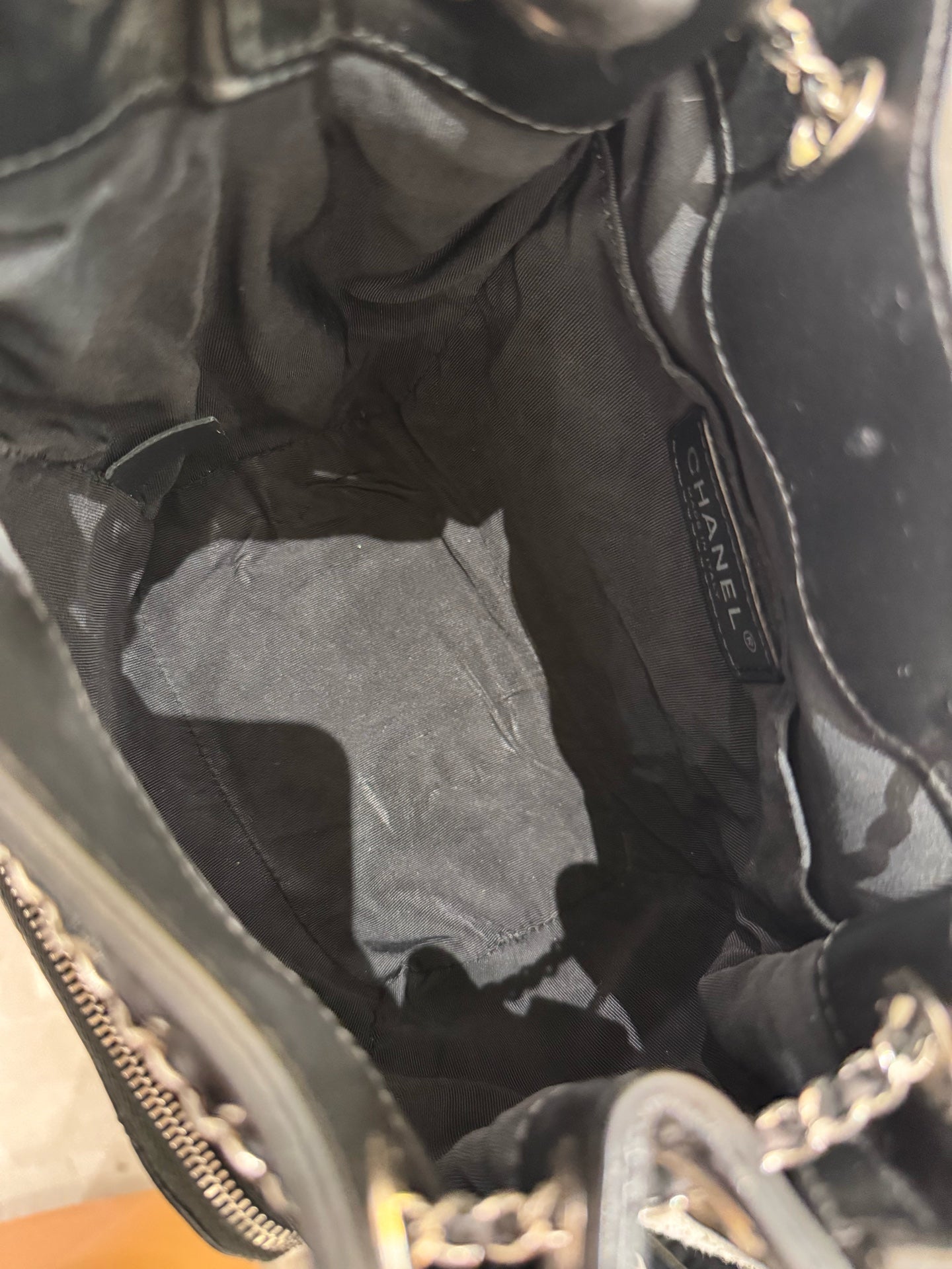 Chanel - Vintage Drawstring Bucket Bag - Crinkled calfskin leather - Black - (mini)