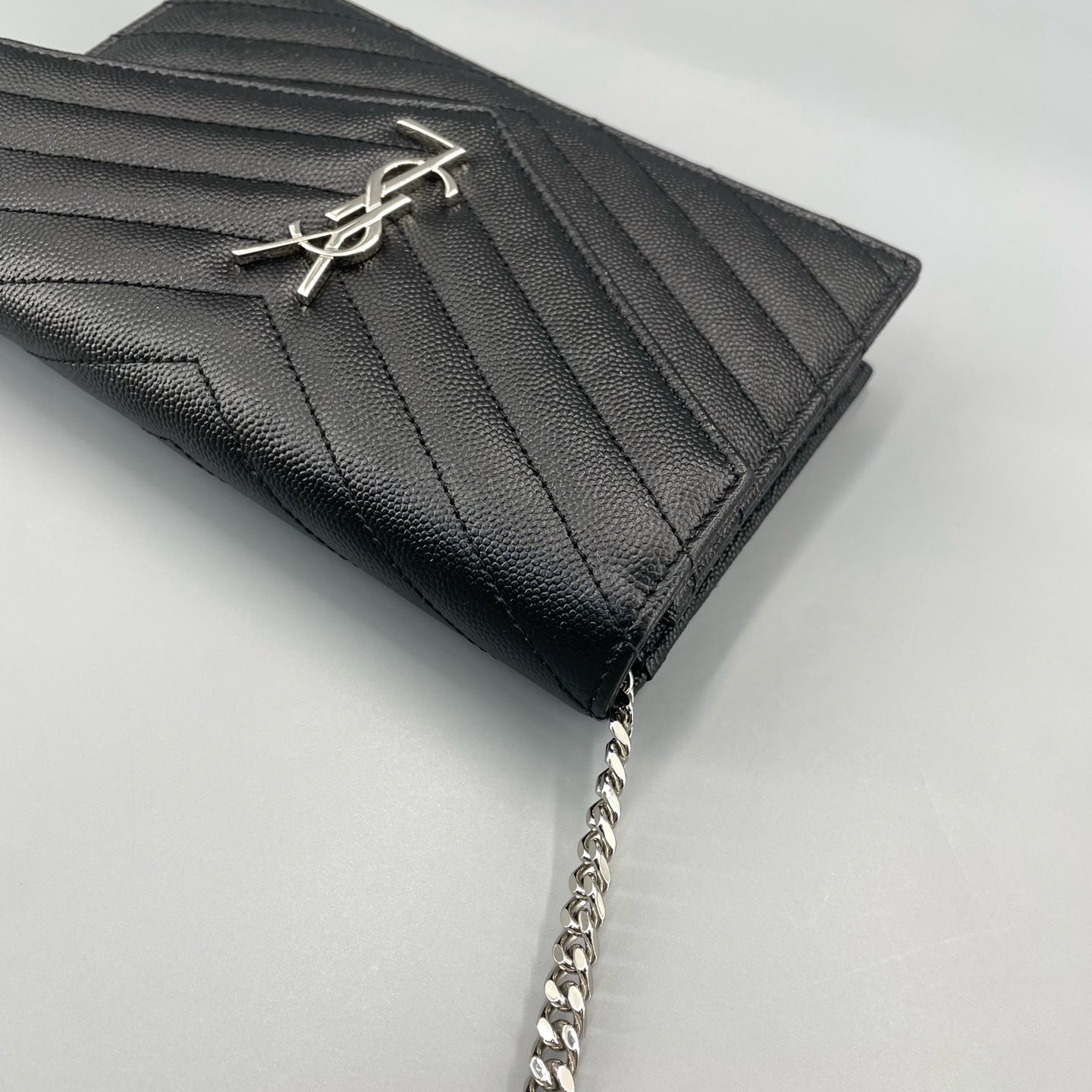 Saint Laurent - Envelope Chain Wallet Small - Grained leather - Black - (mini)