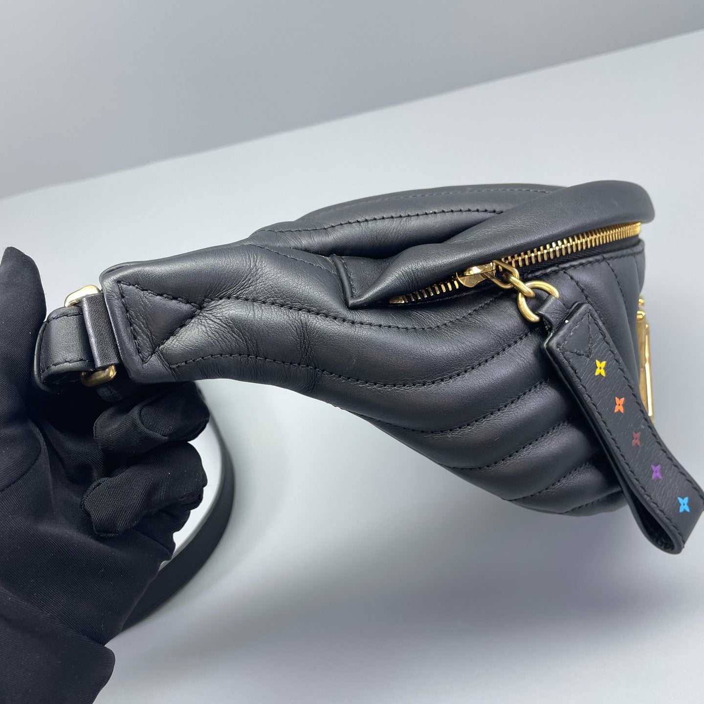 Louis Vuitton - New Wave Bumbag - Calfskin leather - Black - (Medium)