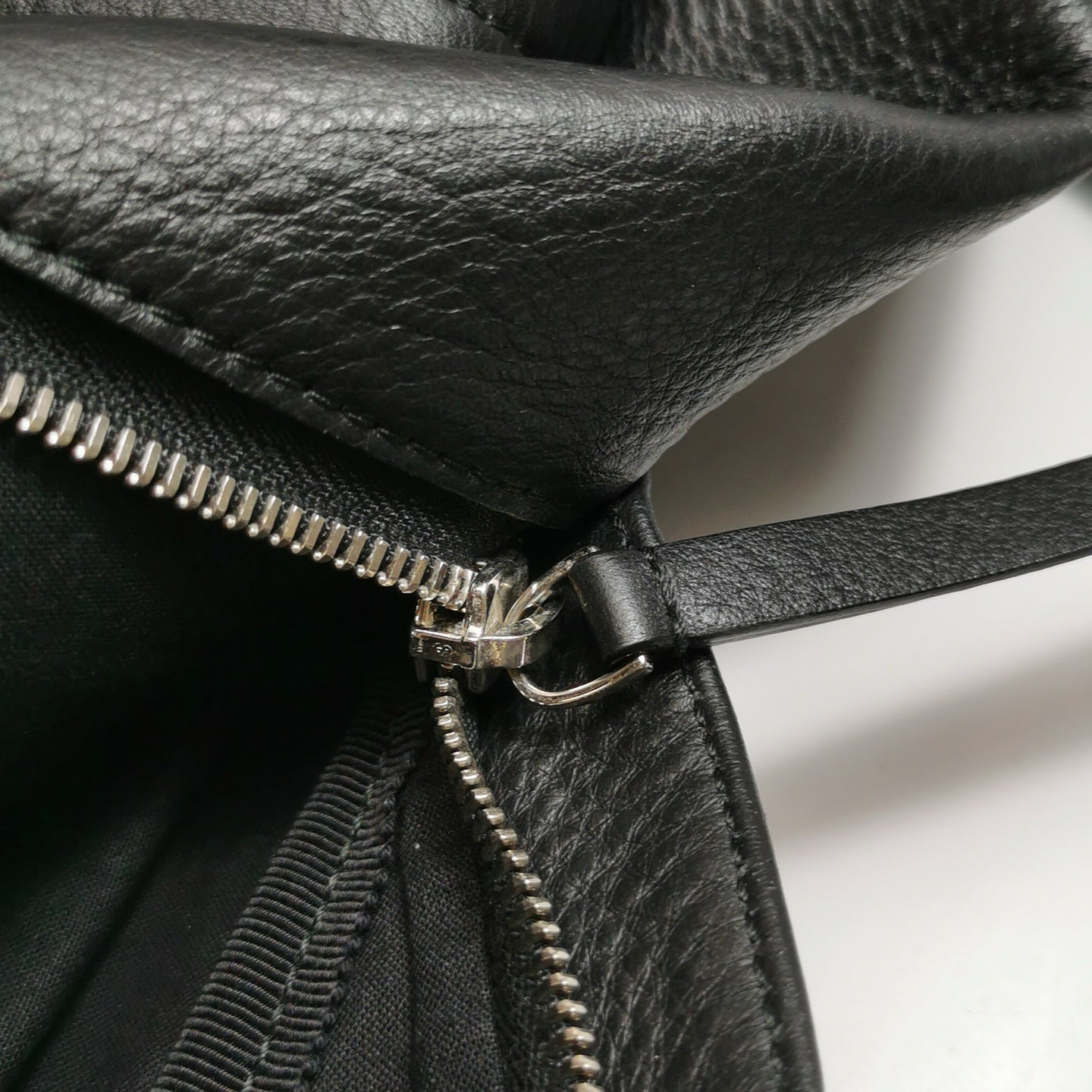 Balenciaga - Explorer Backpack - Leather - Black - (Large)