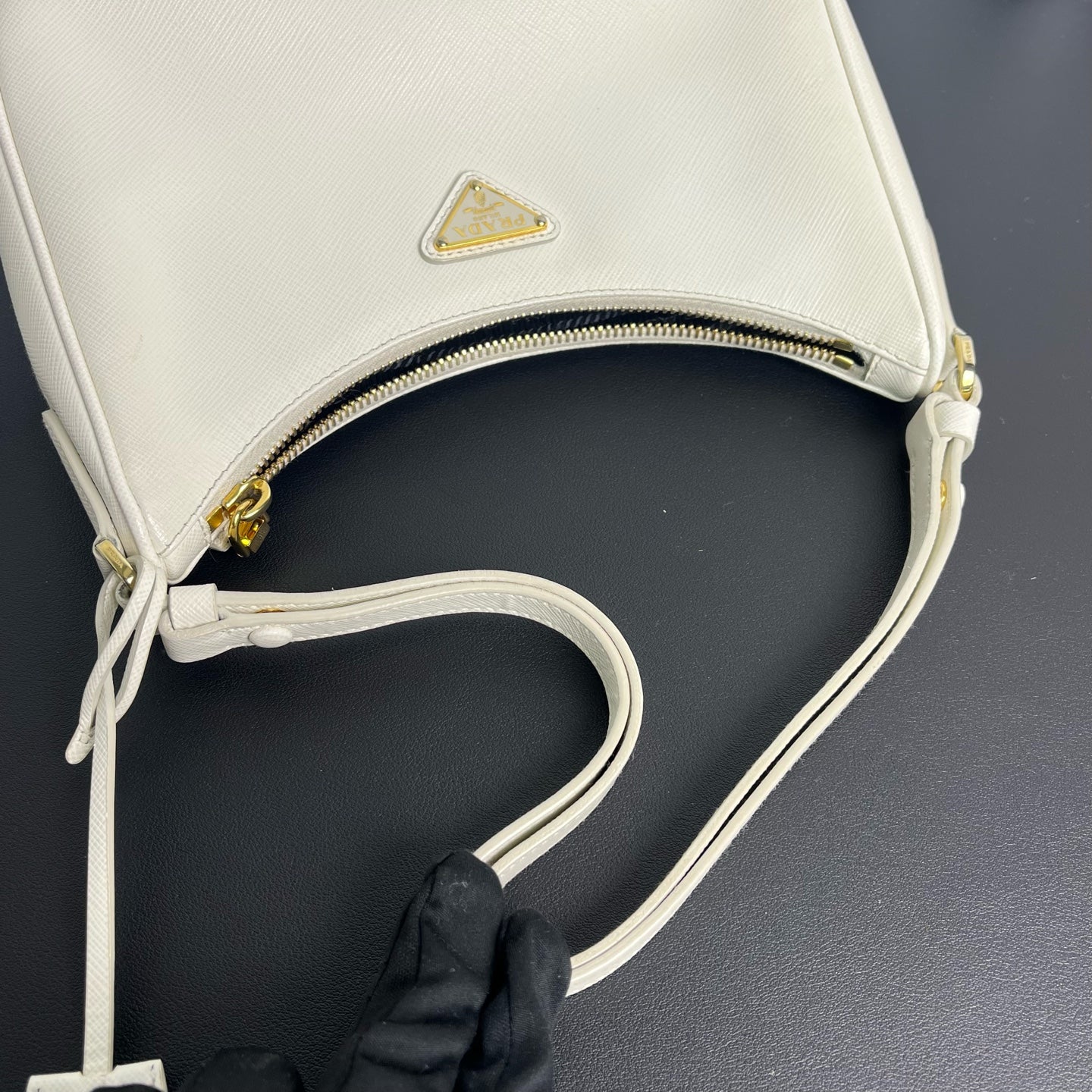 Prada - Saffiano Hobo Shoulder Bag - Saffiano leather - White - (small)