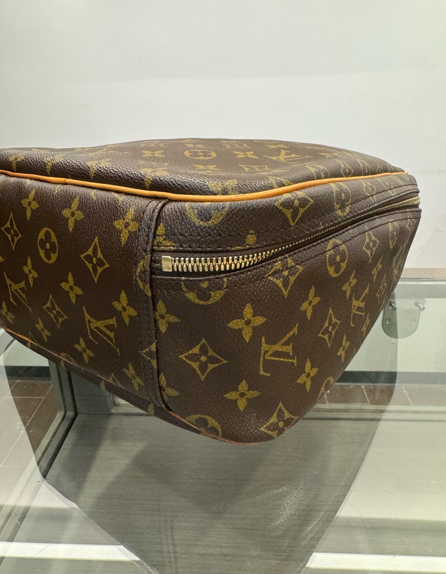 Louis Vuitton - Jenny Handbag - Monogram coated canvas with natural vachetta leather trim - Brown - (medium)