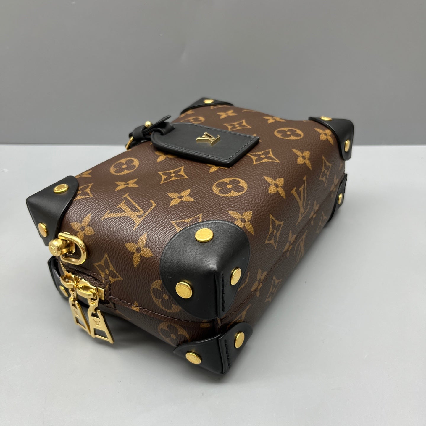 Louis Vuitton - Petite Malle Souple - Monogram coated canvas and leather - Brown with Black trim and Gold-tone Hardware - (small)