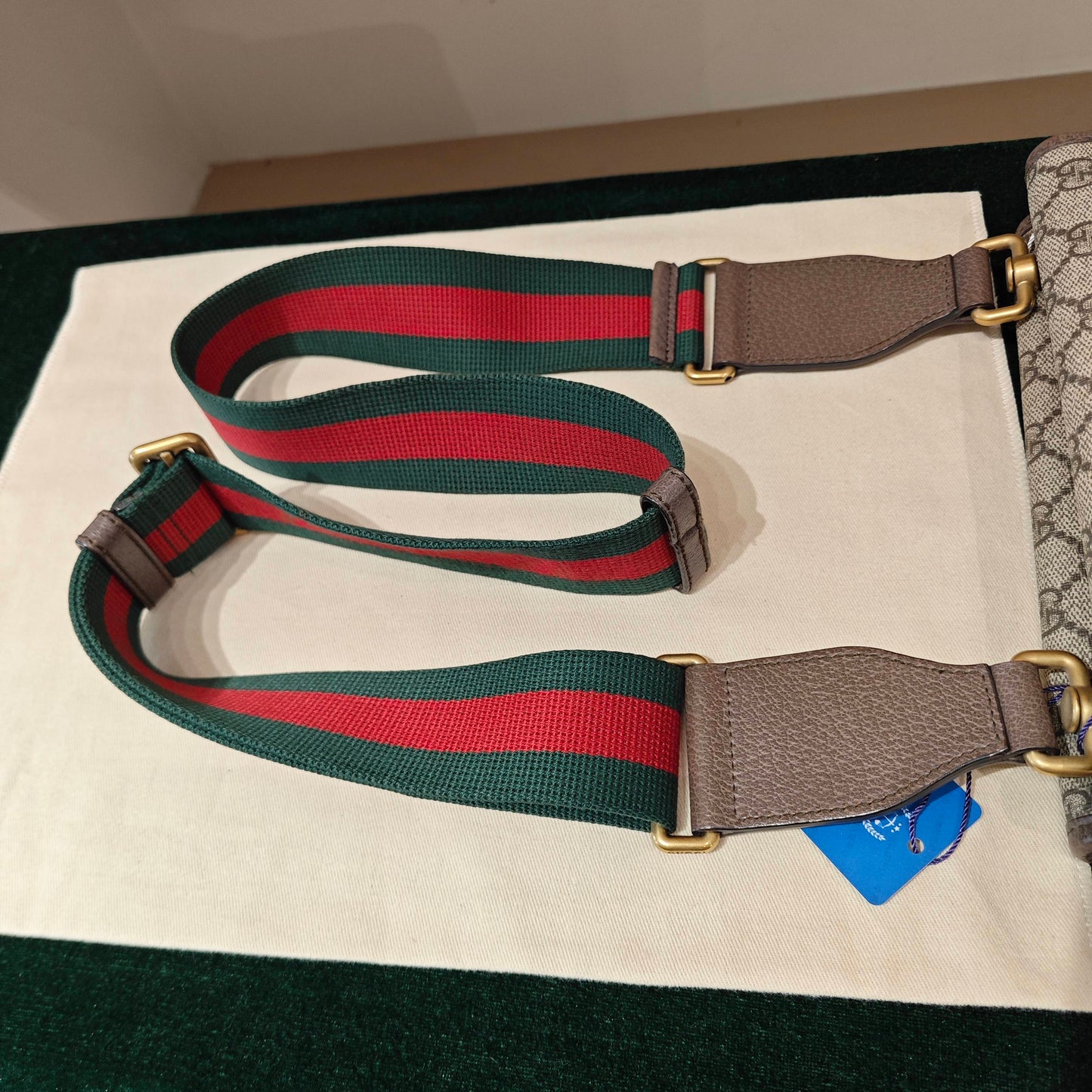 Gucci - Tiger Head Double-Sided GG Supreme Shoulder Bag - GG Supreme coated canvas with leather trim - Beige and Brown with Green and Red Web - (Small)