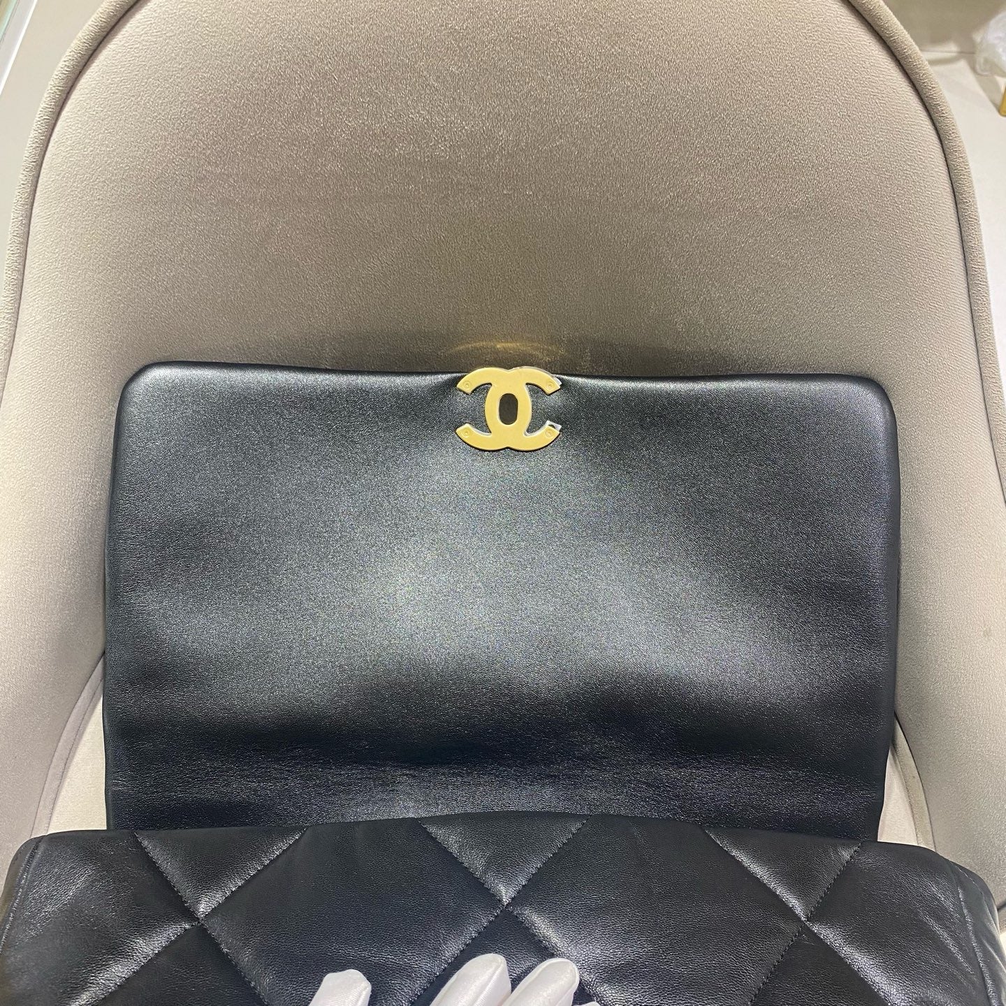 Chanel - 19 Bag Maxi - Lambskin leather - Black - (Large)