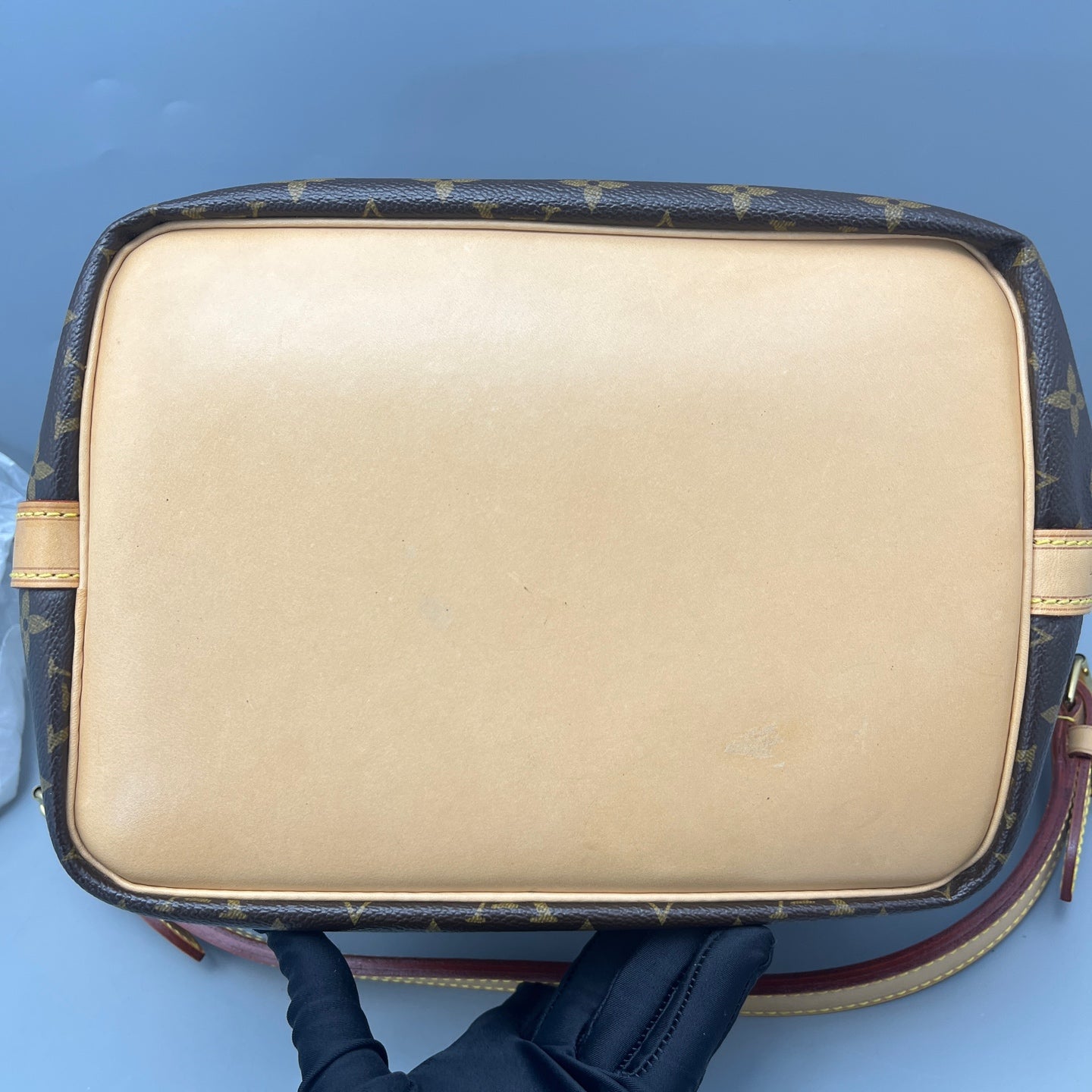 Louis Vuitton - Noe - Monogram coated canvas and Vachetta leather - Brown - (Medium)