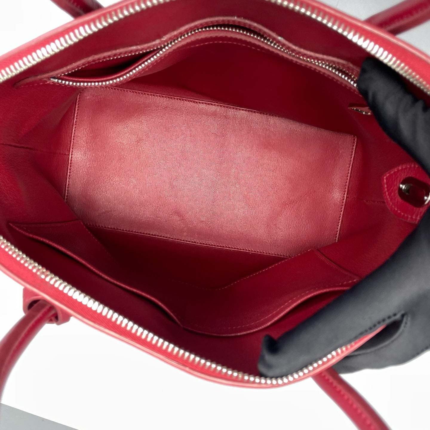 Louis Vuitton - Lockit Tote Bag - Grained leather - Red - (medium)