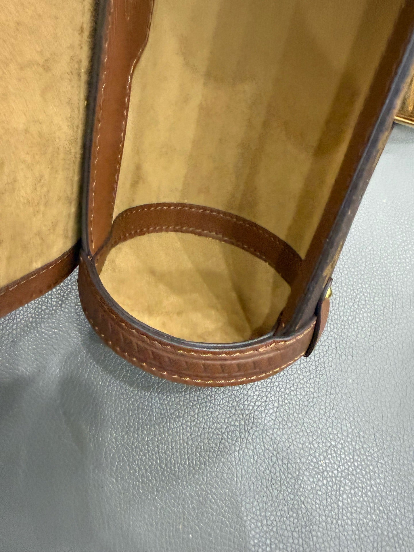 Louis Vuitton - Papillon Trunk - Monogram coated canvas with leather trim - Brown with tan leather and gold-tone hardware - (mini)