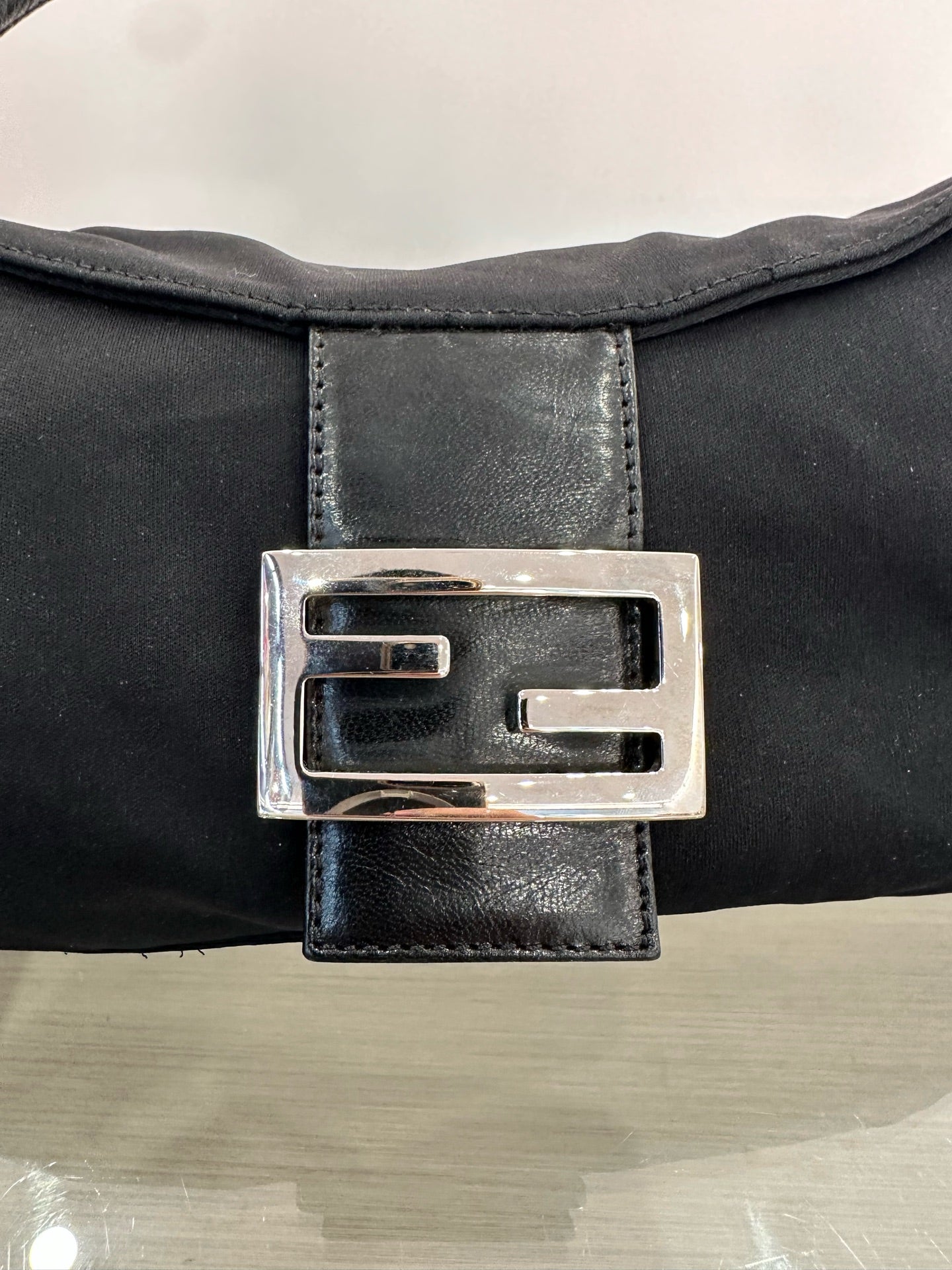 Fendi - Baguette - Cloth - Black - (Small)