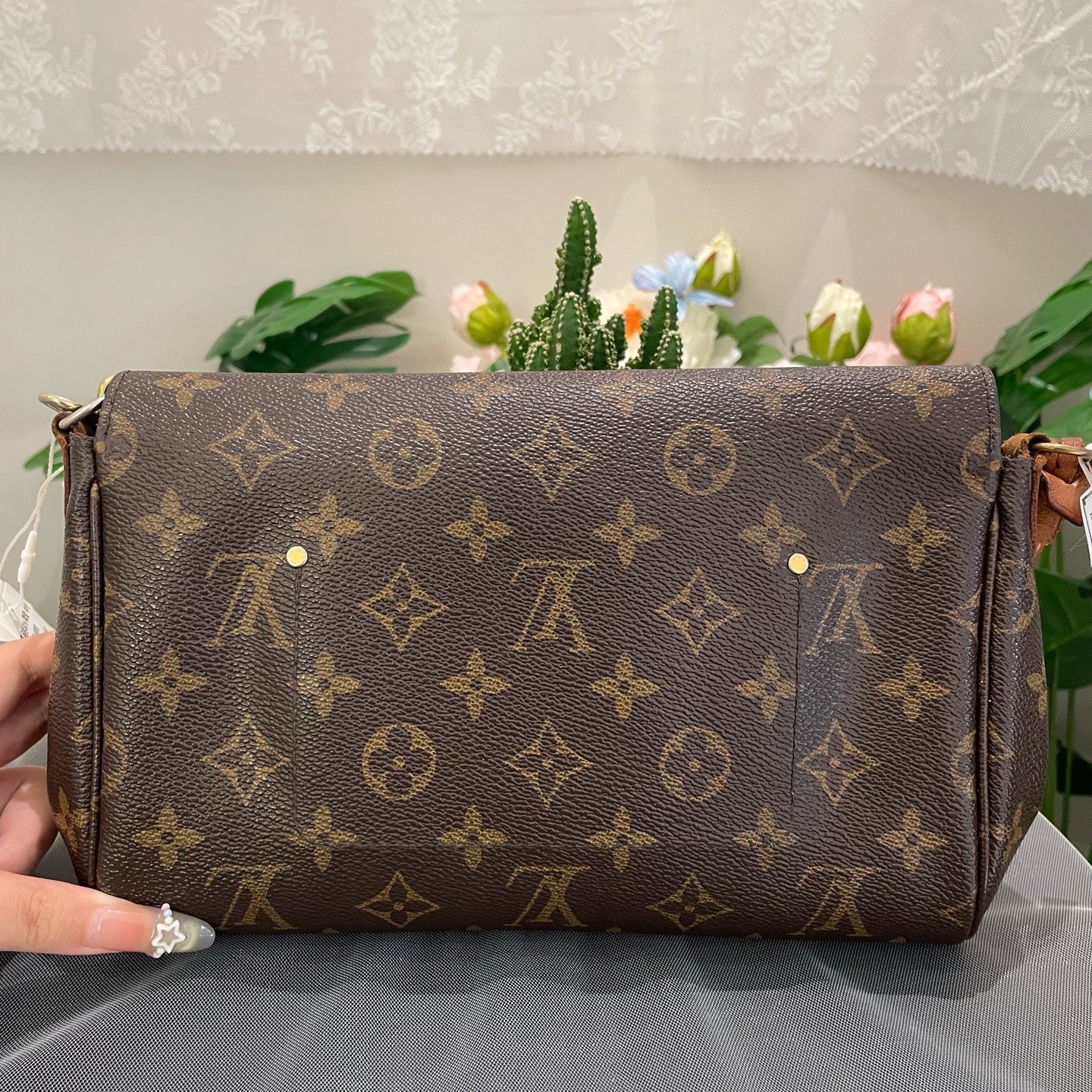 Louis Vuitton - Favorite MM - Monogram canvas with Vachetta leather trim - Brown - (medium)