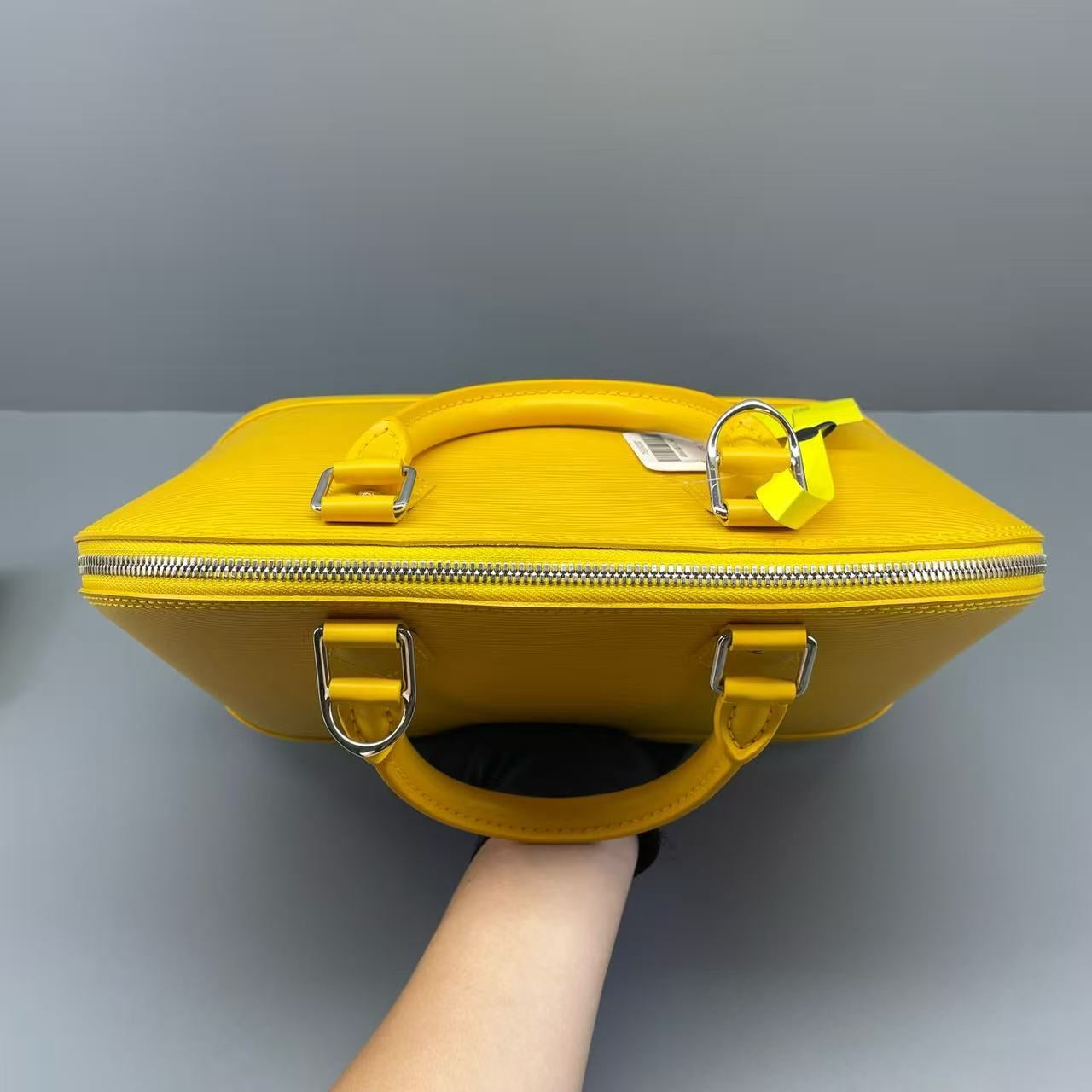 Louis Vuitton - Alma PM - Epi Leather - Yellow - (Medium)