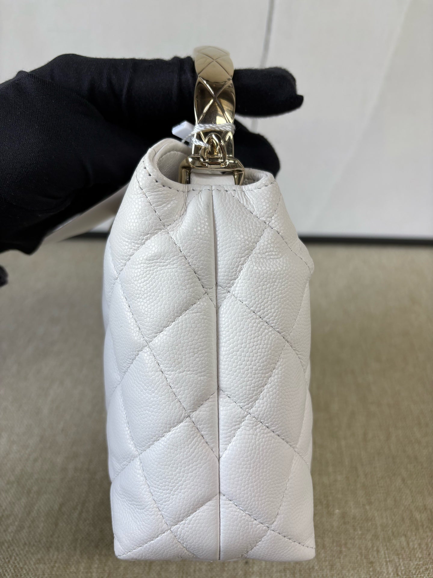 Chanel - Coco Crush Metal Handle Bag - Caviar leather - White - (Mini)