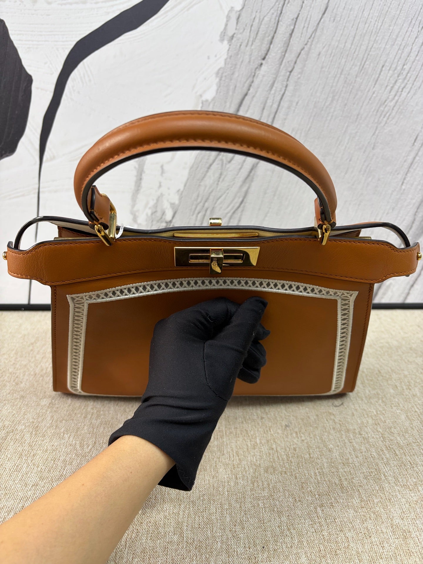 Fendi - Peekaboo Medium with Lace Cutout - Leather - Brown - (Medium)