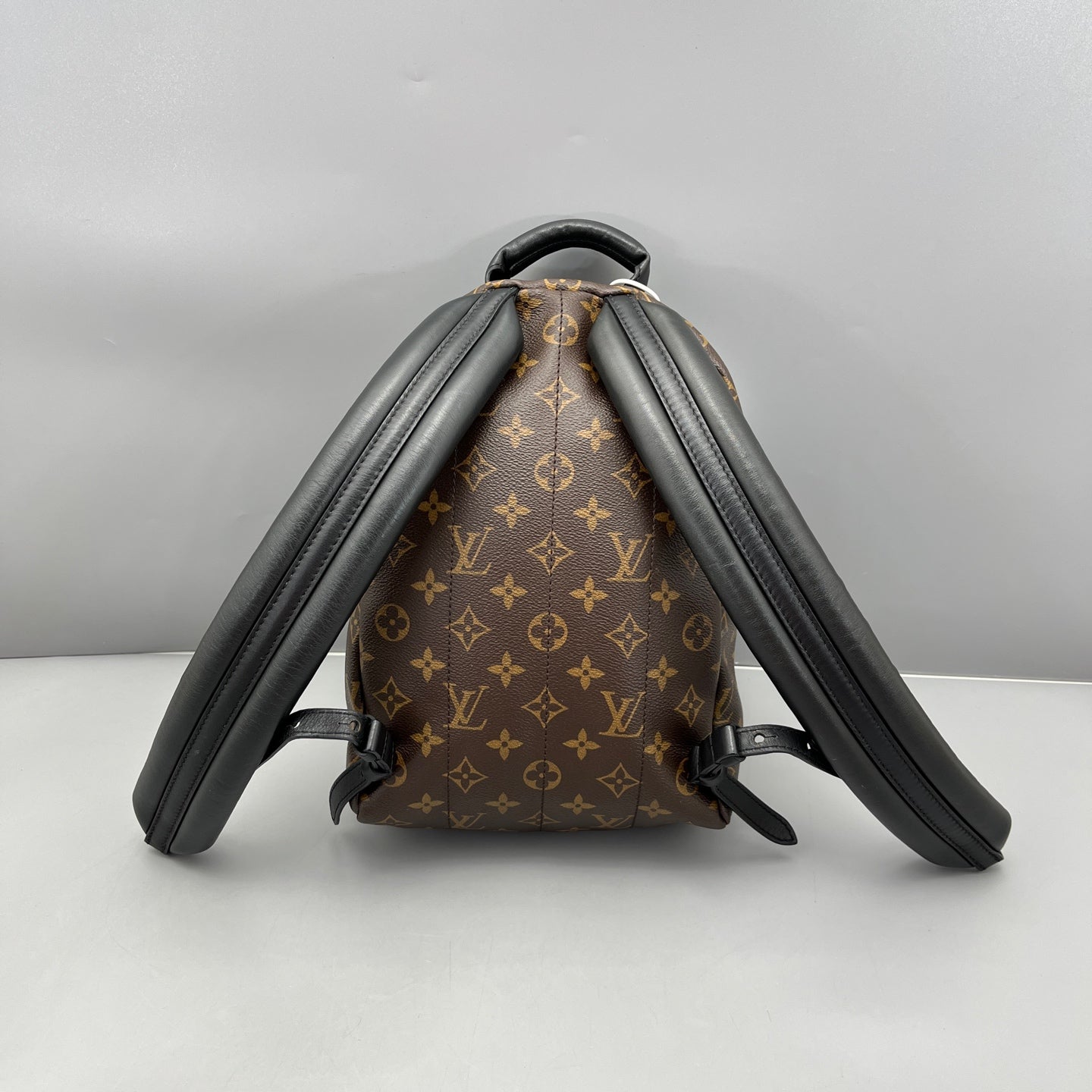 Louis Vuitton - Palm Springs Backpack - Monogram coated canvas with black cowhide leather trim - Brown - (Small)