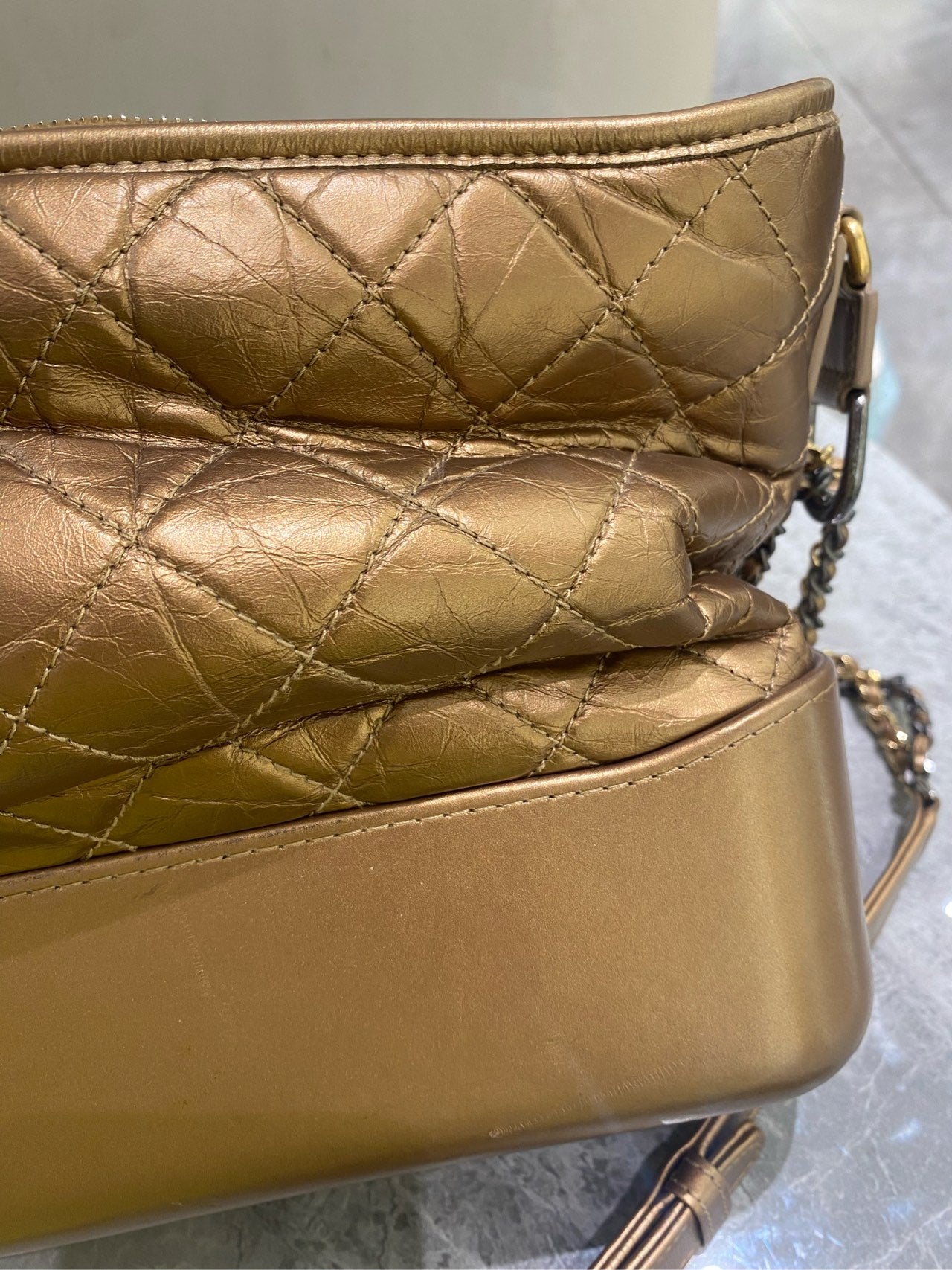 Chanel - Gabrielle Hobo Bag - Aged calfskin and smooth calfskin - Gold - (Medium)