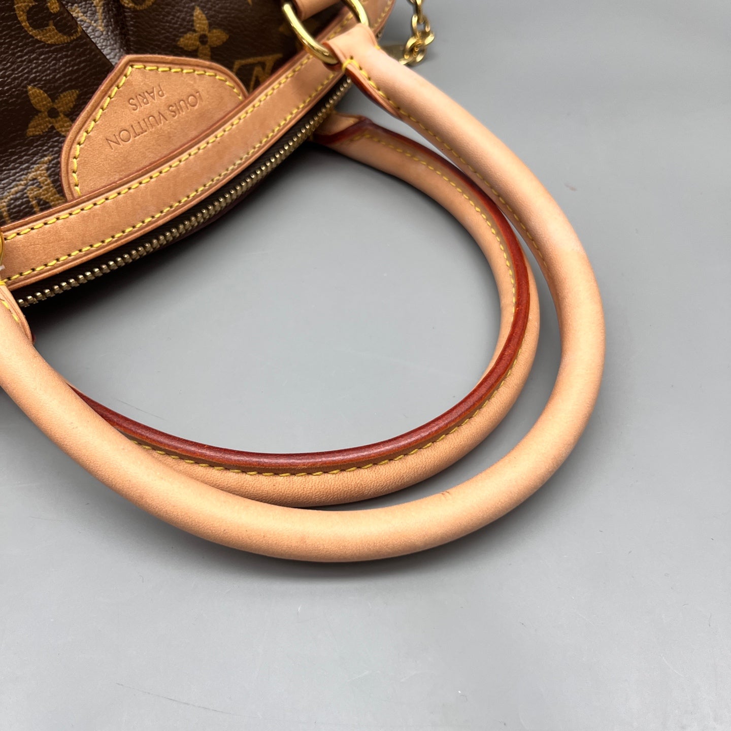 Louis Vuitton - Tivoli PM - Monogram coated canvas with Vachetta leather trim - Brown - (Medium)
