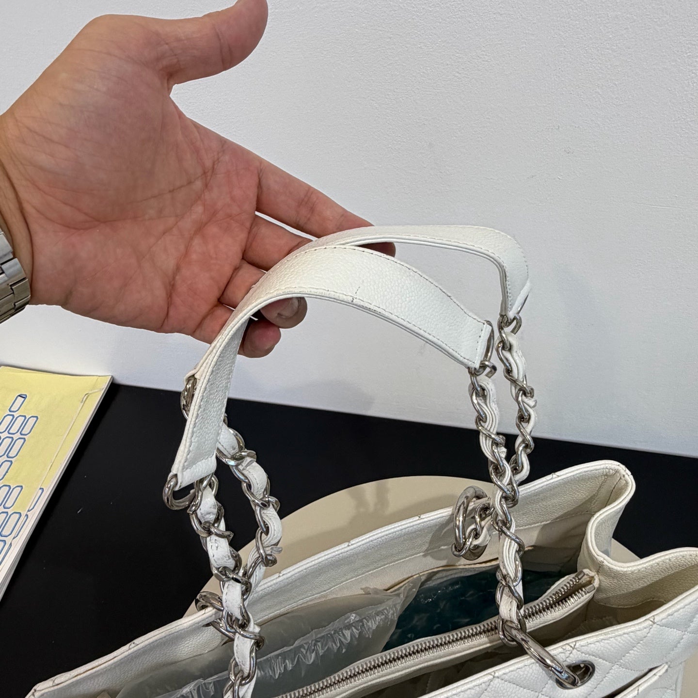 Chanel - Grand Shopping Tote (GST) - Caviar leather - White - (large)