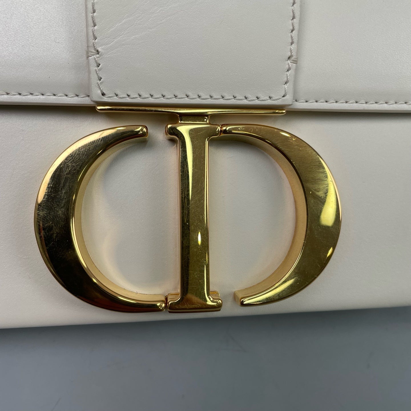 Dior - 30 Montaigne Box Bag - Leather - White - (mini)