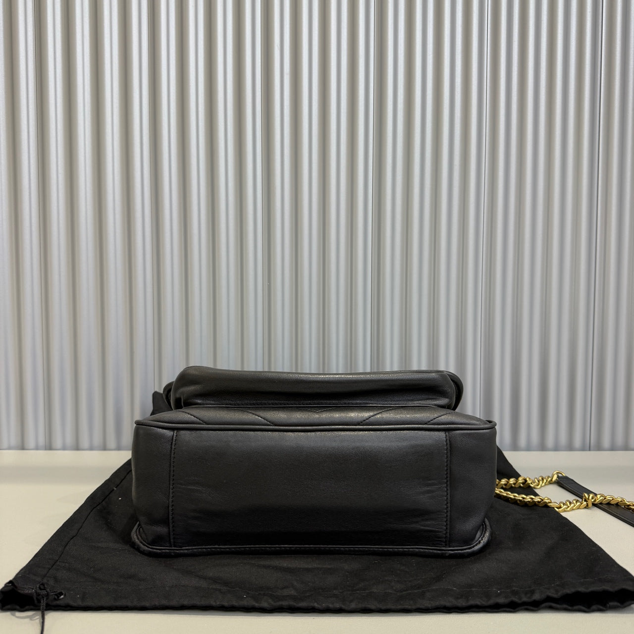 Saint Laurent - Niki Medium - Matte cowhide leather - Black - (medium)