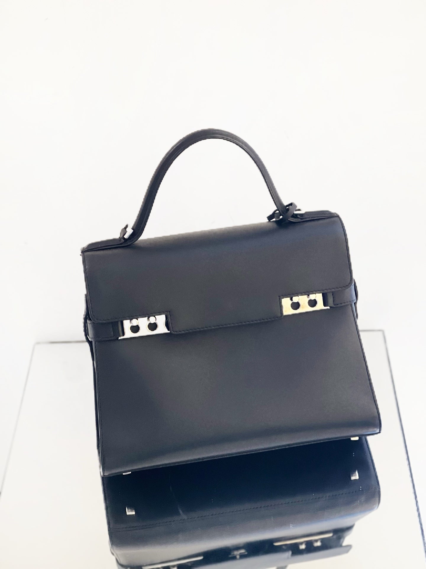 Delvaux - Tempête MM - OperaCalf grained calfskin leather - Black - (medium)