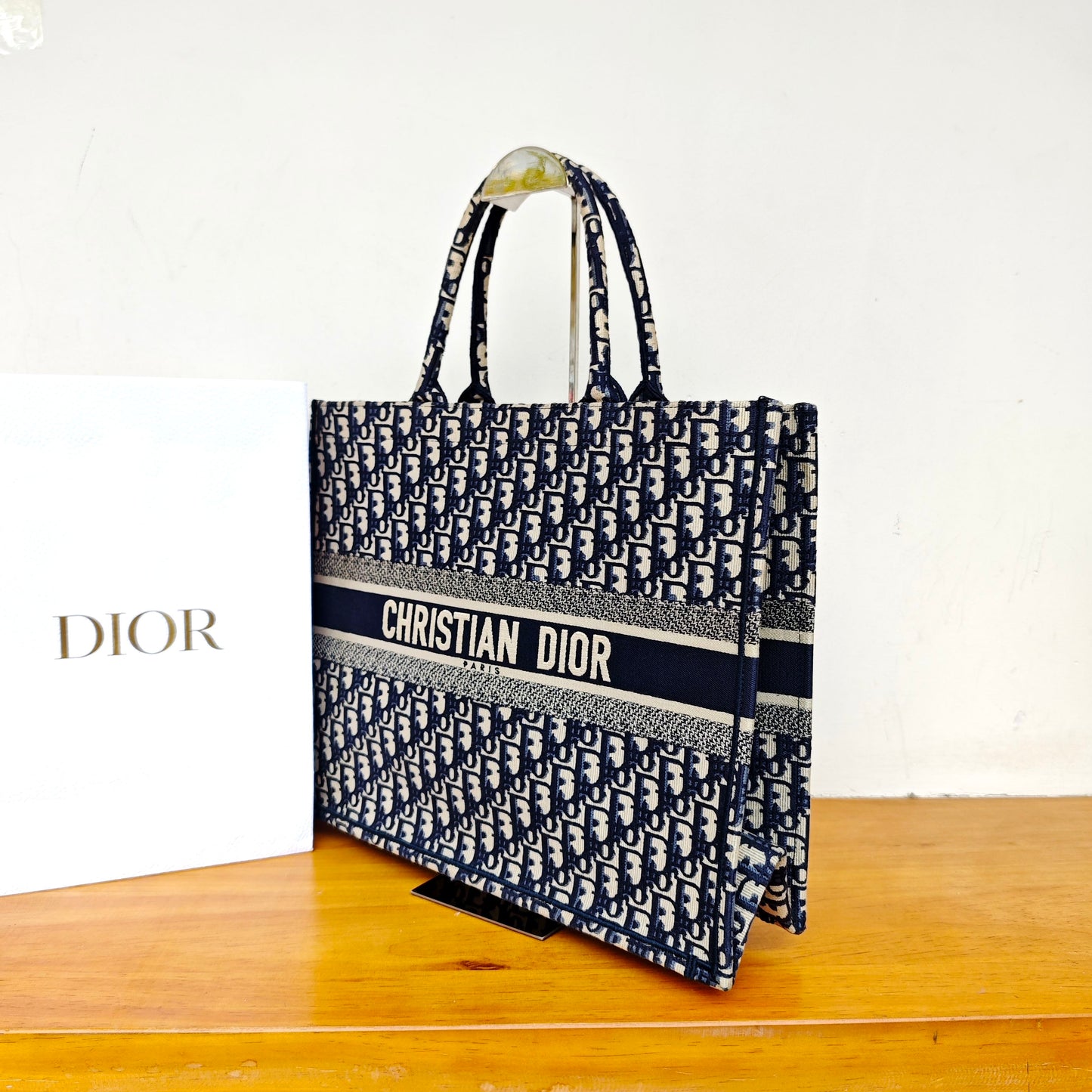 Dior - Oblique Book Tote Bag - Embroidered Canvas - Navy Blue - (Large)