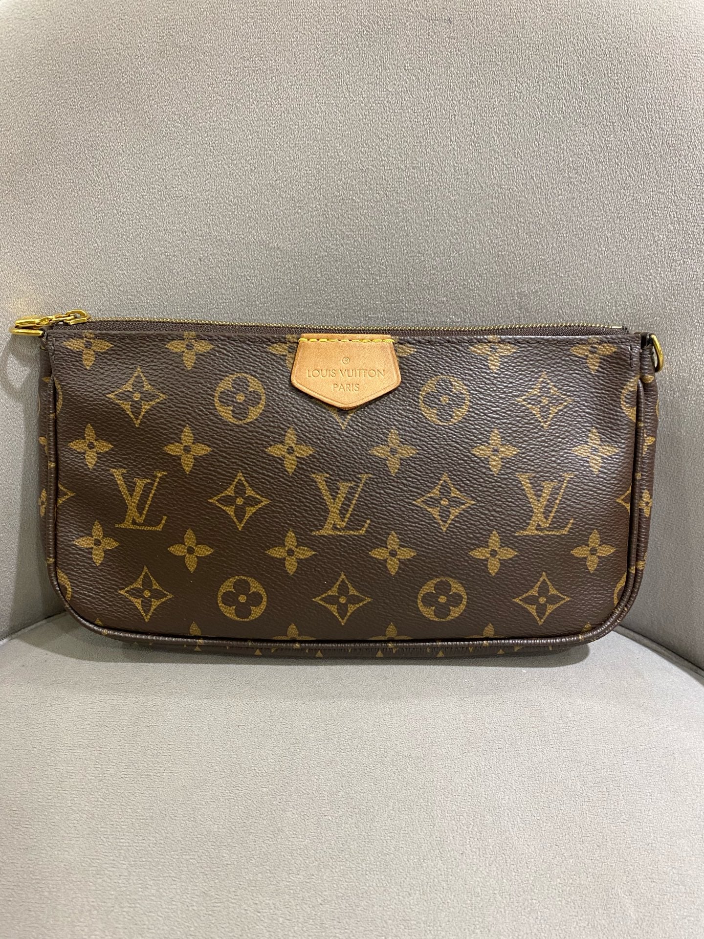 Louis Vuitton - Multi Pochette Accessoires - Monogram coated canvas with natural cowhide leather trim and fabric strap - Brown and Green - (medium)
