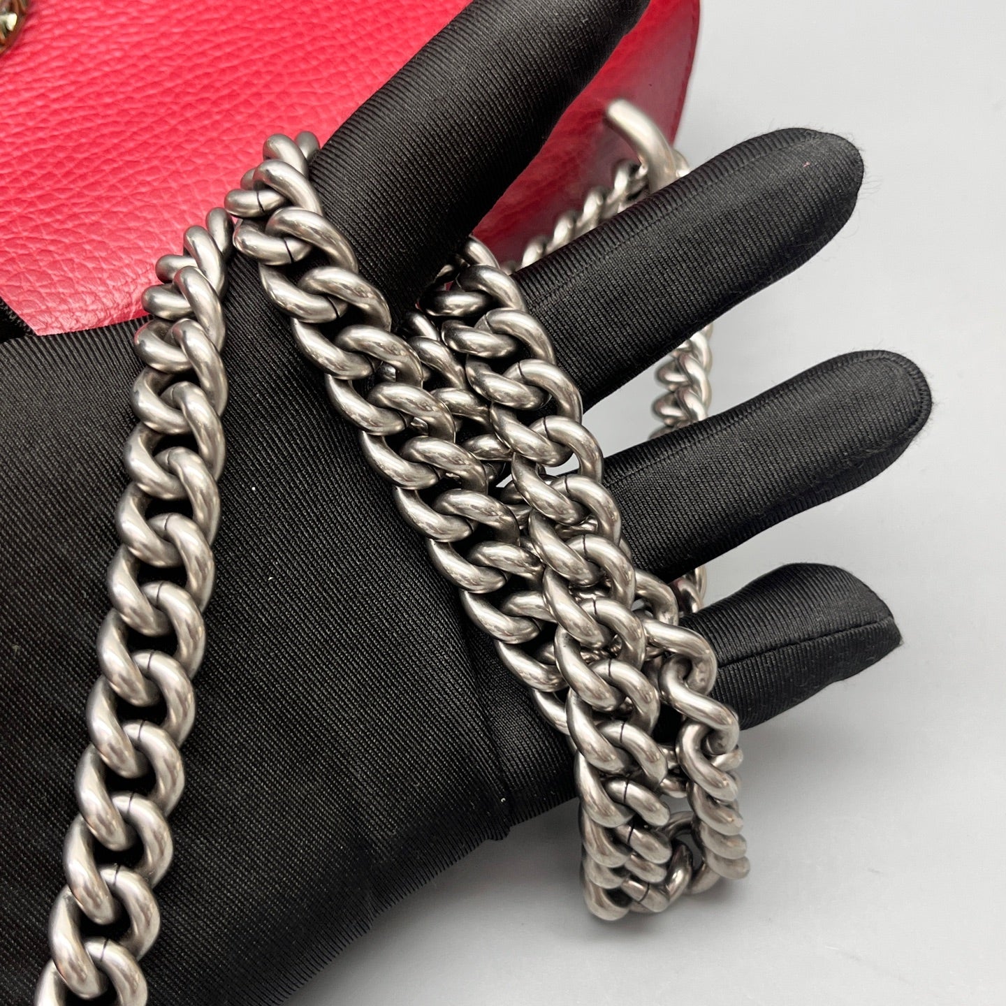 Gucci - Dionysus Shoulder Bag with Crystal Embellished Tiger Head Clasp - Grained leather - Red - (Medium)
