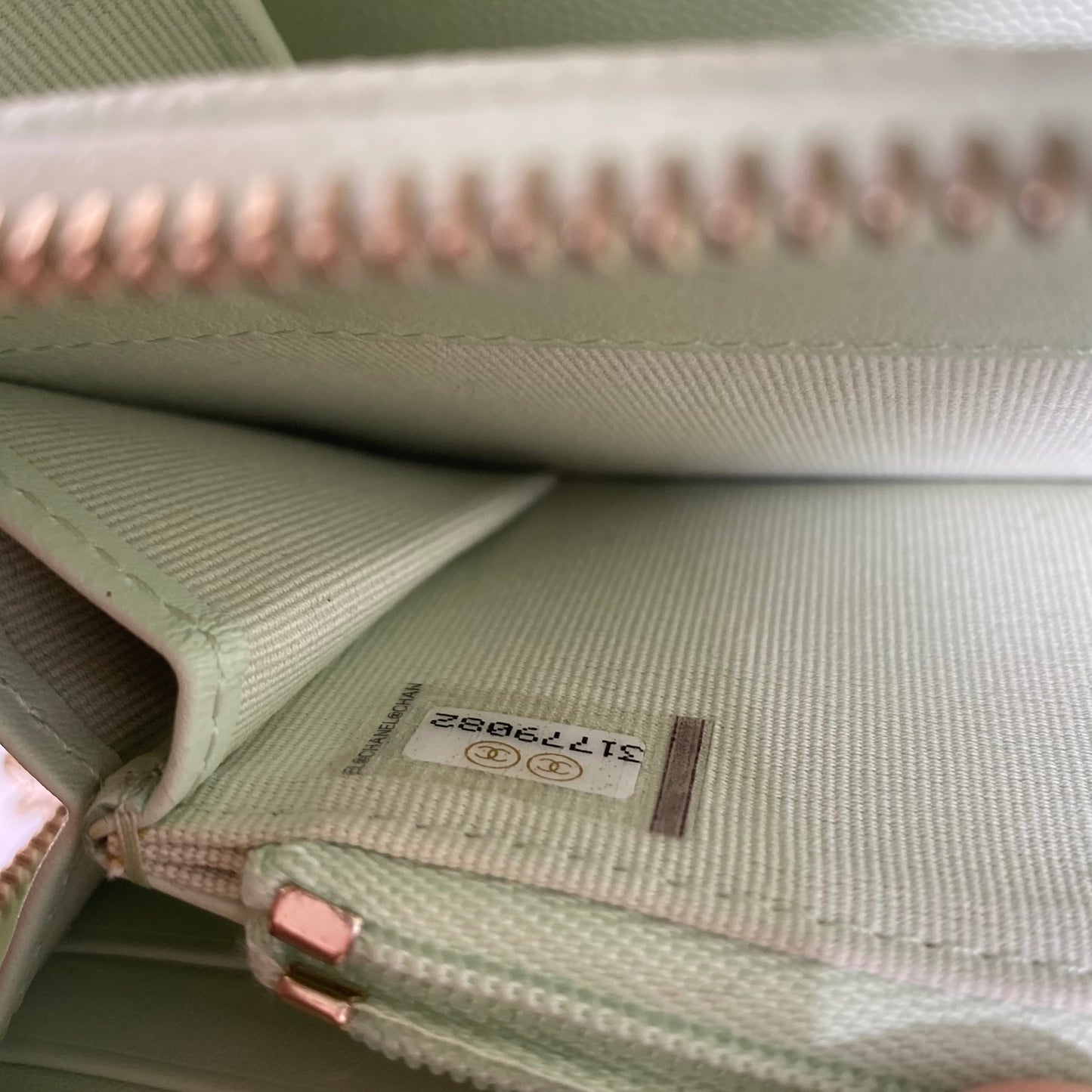 Chanel - Classic Flap Wallet on Chain (WOC) 2-in-1 - Caviar leather - Mint Green - (Small)