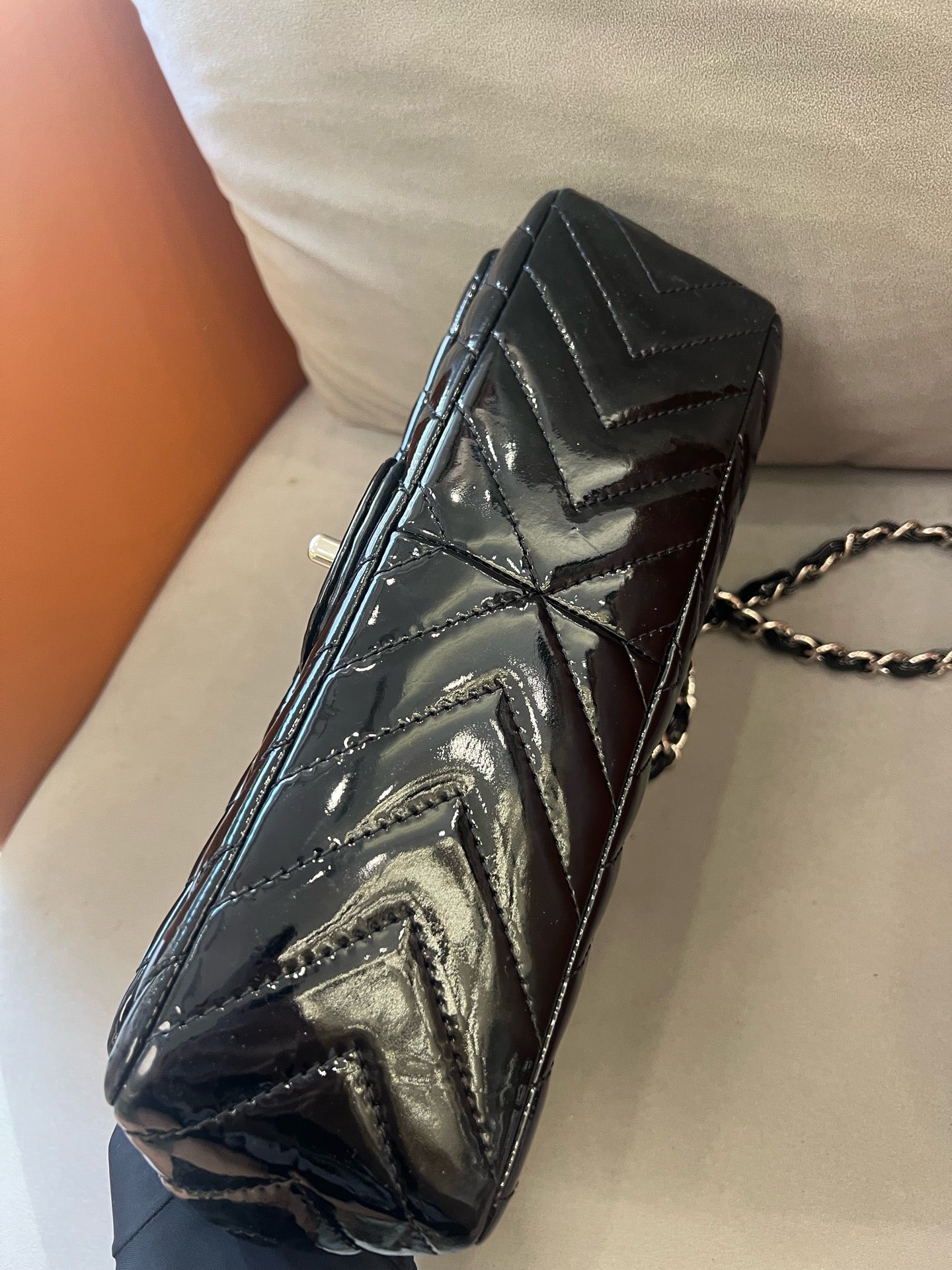 Chanel - Classic Flap Jumbo Maxi - Patent leather - Black - (Large)