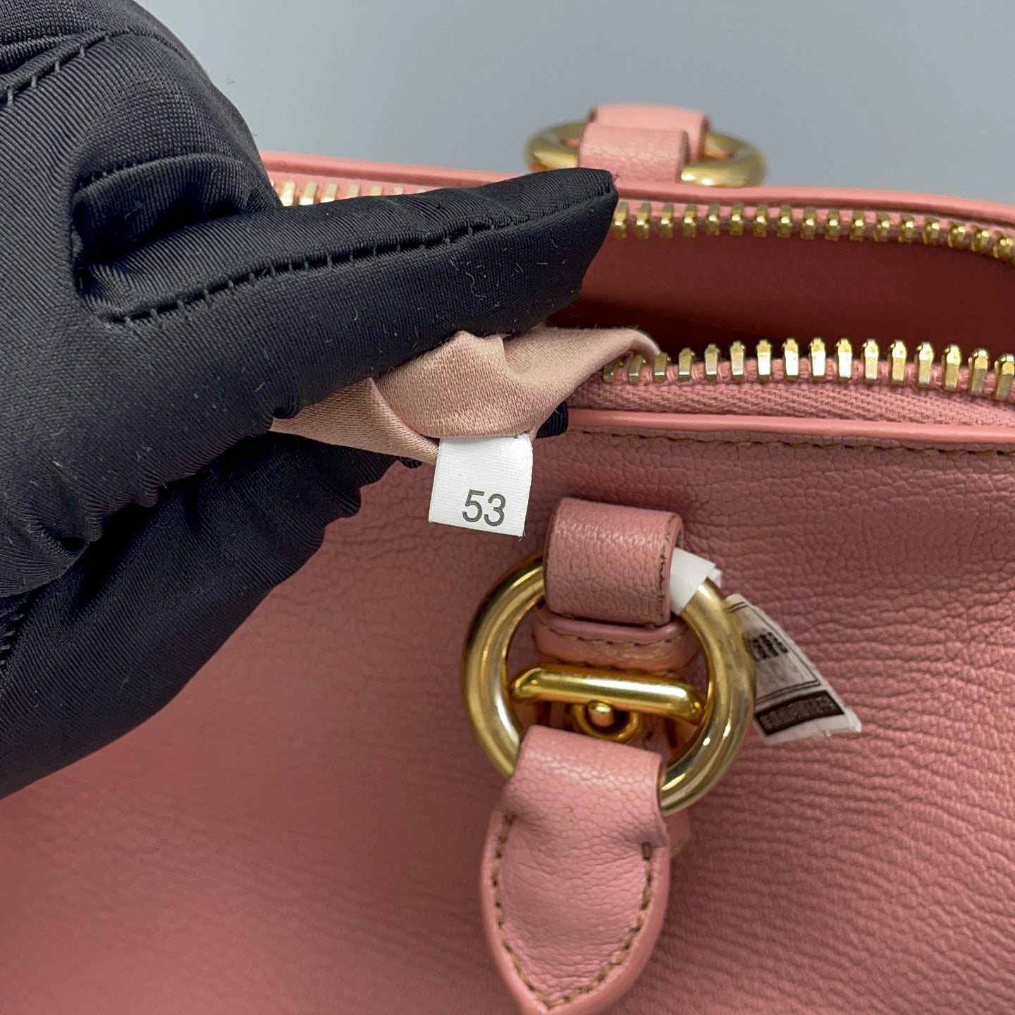 Miu Miu - Vitello Lux Satchel - Grained leather - Pink - (medium)