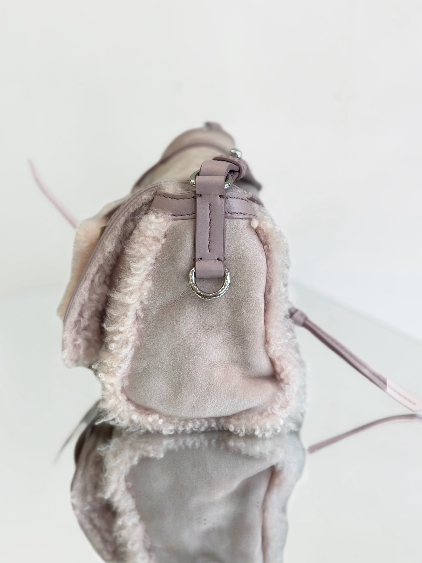 Miu Miu - 5BD097 Messenger Bag - Lambskin suede and shearling - Pink - (medium)