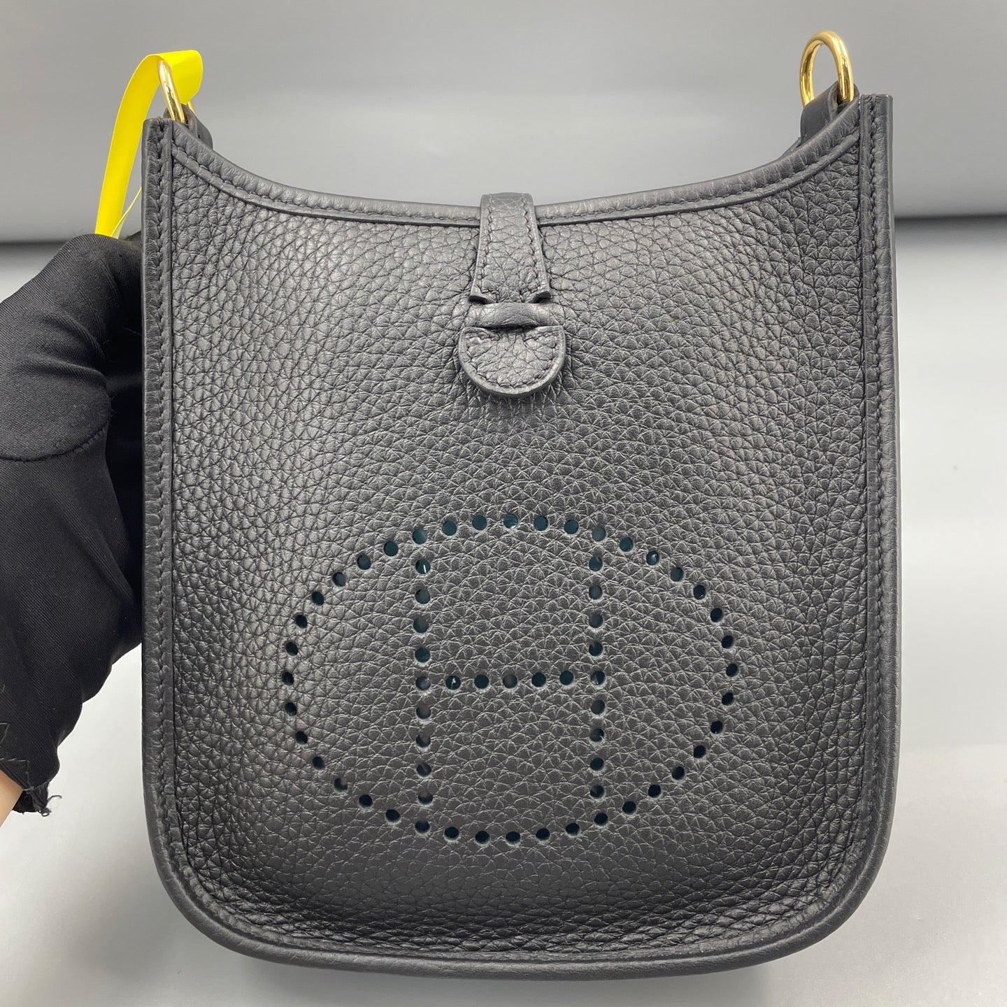 Hermes - Evelyne Mini - Taurillon Clemence leather - Black with Gold-Tone Hardware - (mini)