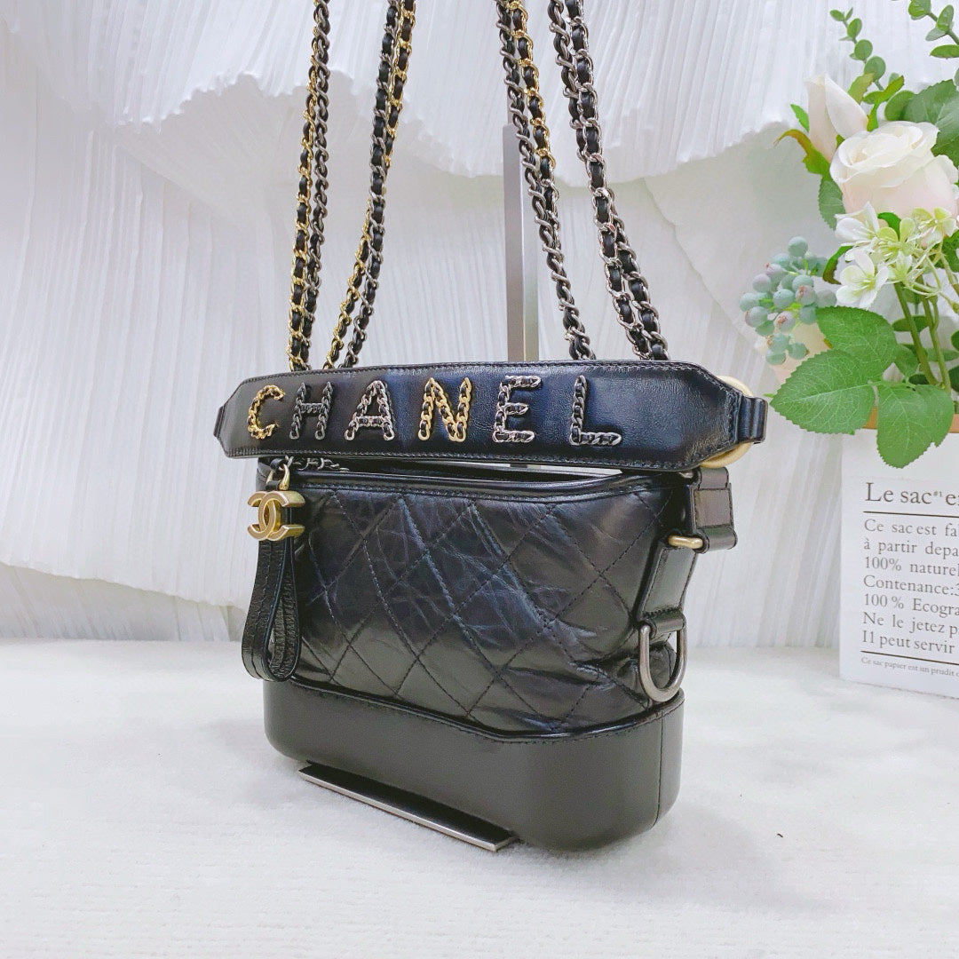 Chanel - Gabrielle Small Hobo Bag - Aged calfskin and smooth calfskin leather - Black - (Small)