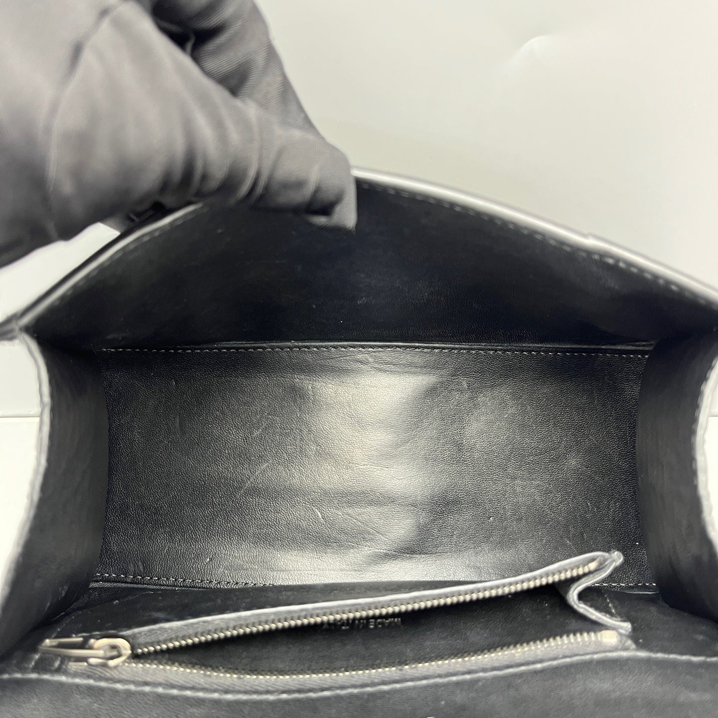 Balenciaga - Hourglass Bag - Leather - Black - (Small)
