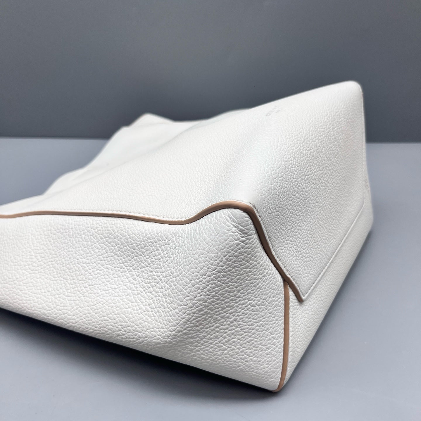 Celine - Bucket Bag - Leather - White - (Small)
