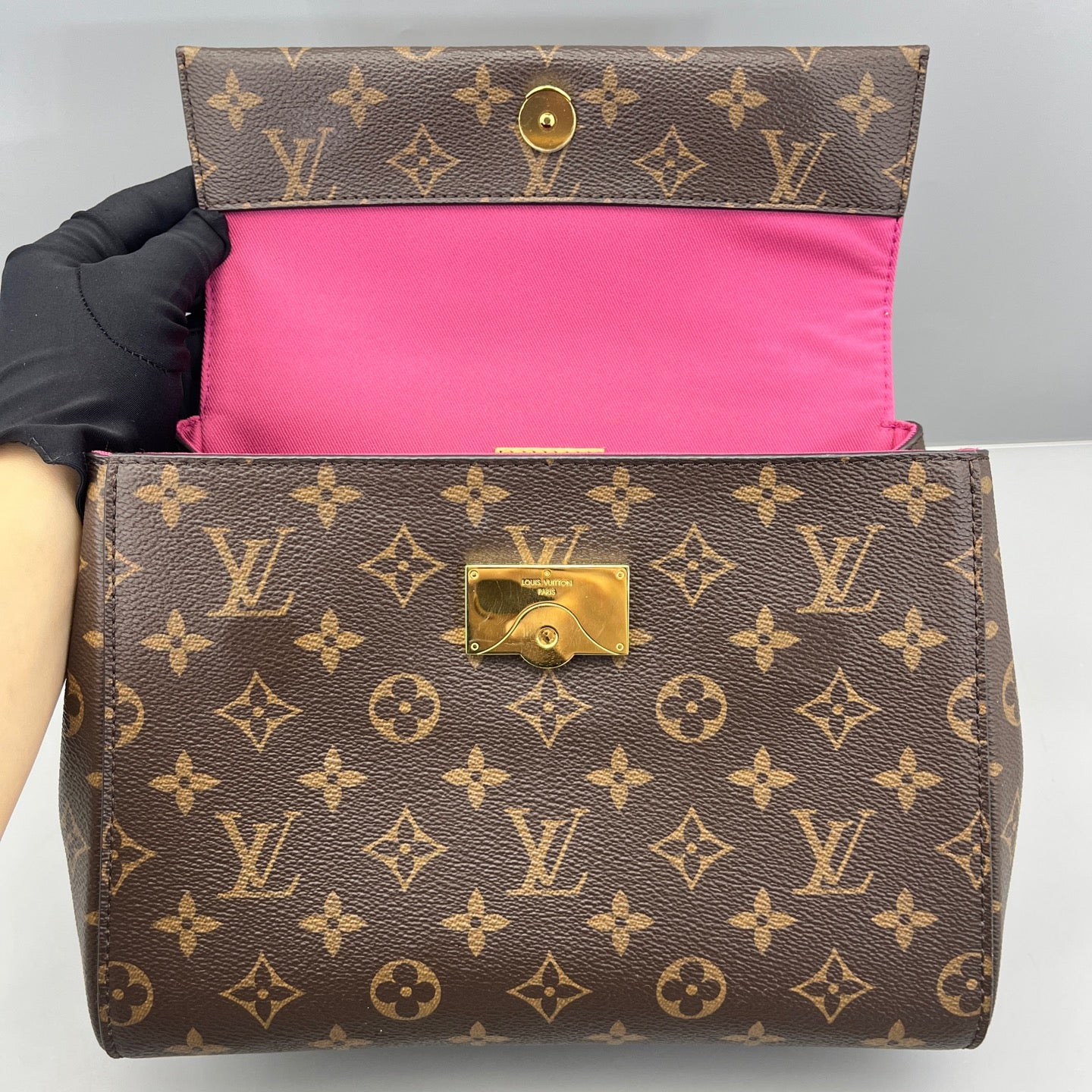 Louis Vuitton - Cluny BB - Monogram coated canvas and Vachetta leather - Brown - (medium)