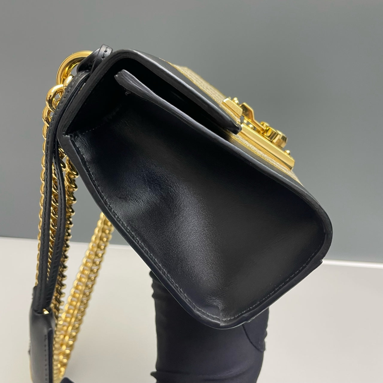 Gucci - Padlock Small Shoulder Bag - GG Supreme canvas with leather trim and metallic accents - Beige, Black, Gold - (small)